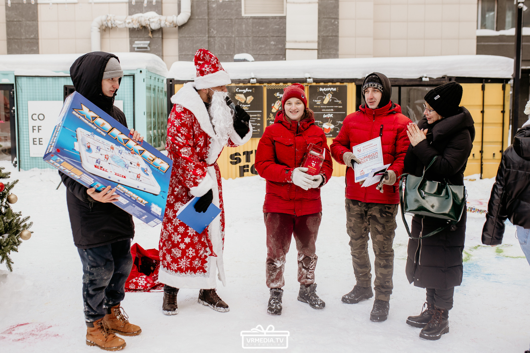 Большая новогодняя «Елка» в культурном пространстве «Редакция»