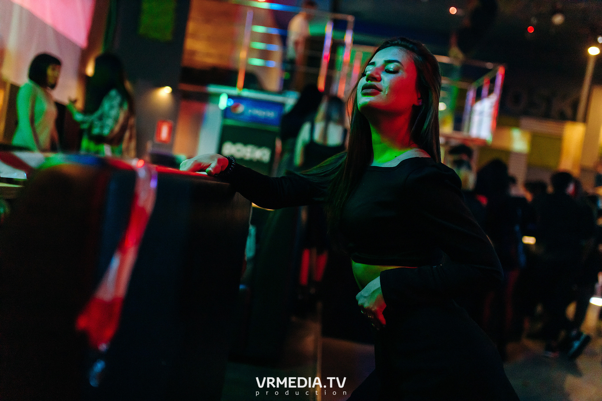 Выходные в баре «DOSKI»