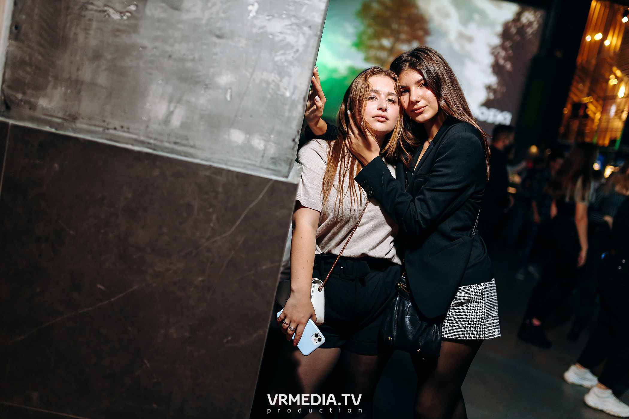 Выходные в баре «DOSKI»