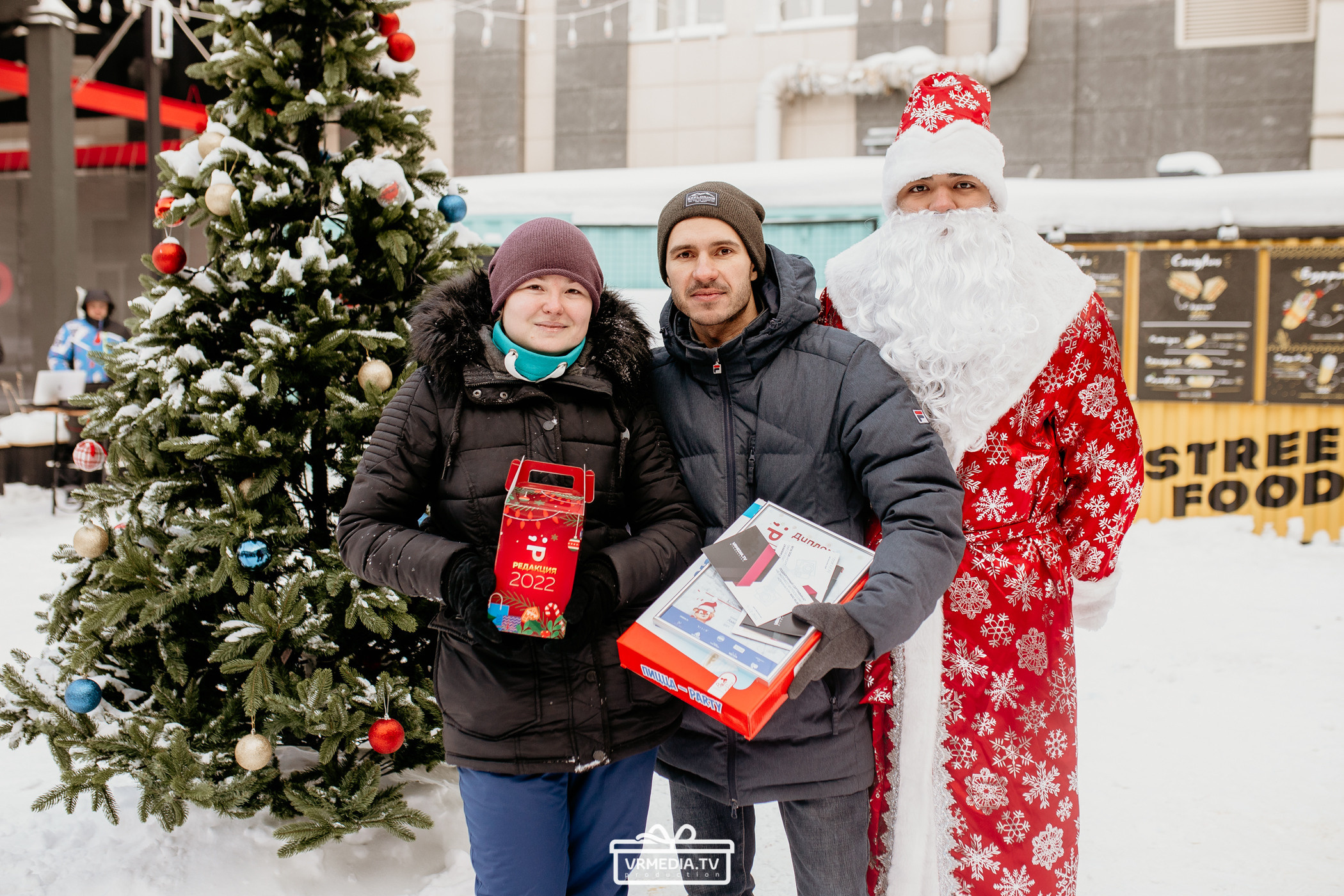 Большая новогодняя «Елка» в культурном пространстве «Редакция»