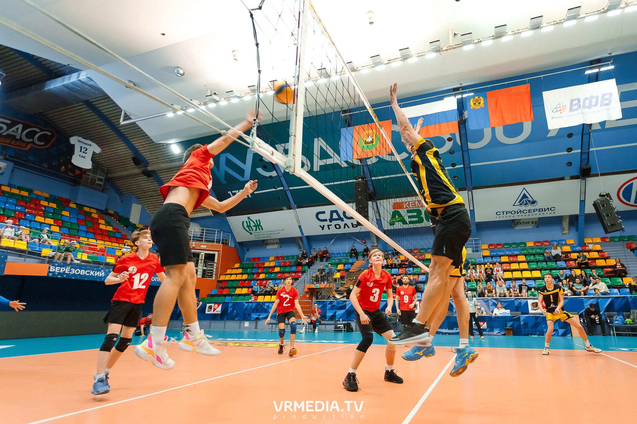 Благотворительный волейбольный турнир «За Кубок фонда»