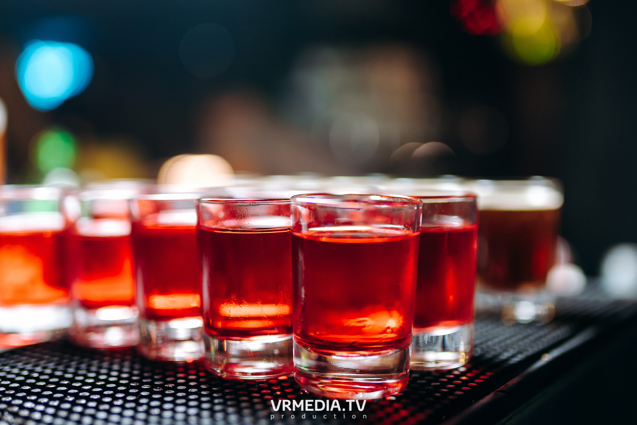 Выходные в баре «DOSKI»