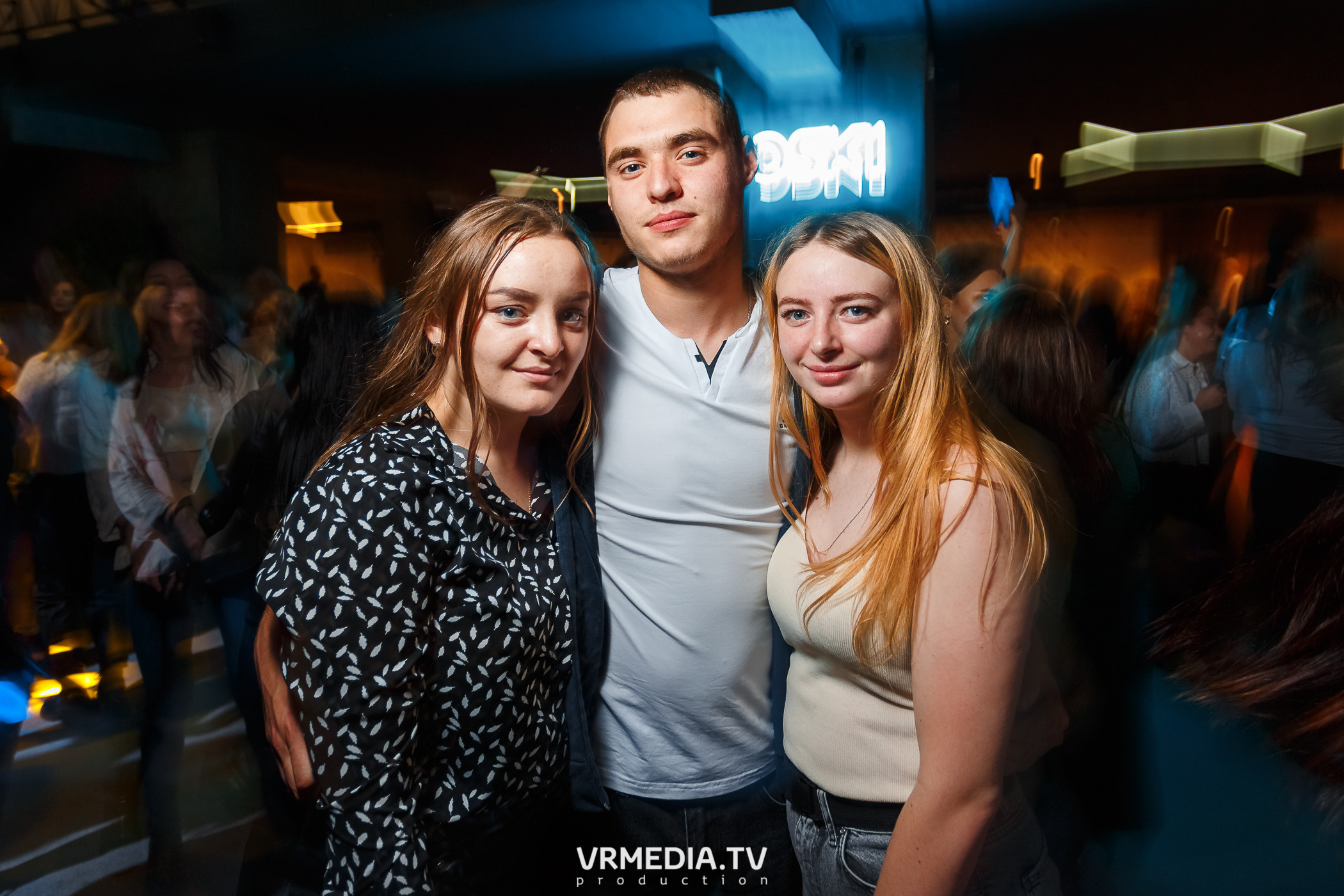 Выходные в баре «DOSKI»