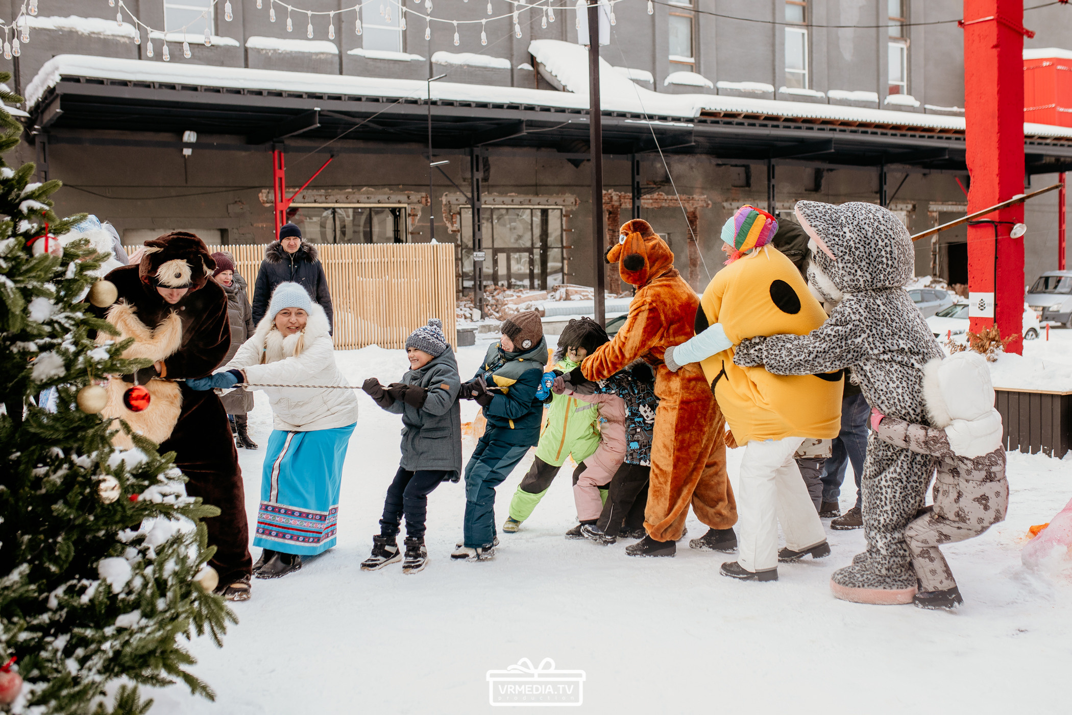 Большая новогодняя «Елка» в культурном пространстве «Редакция»