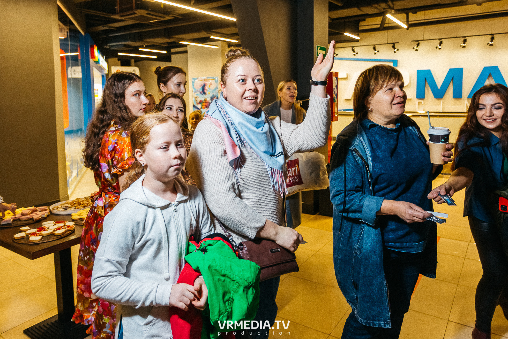 Показ фильма «Москва слезам не верит» в «Starmax Cinema»