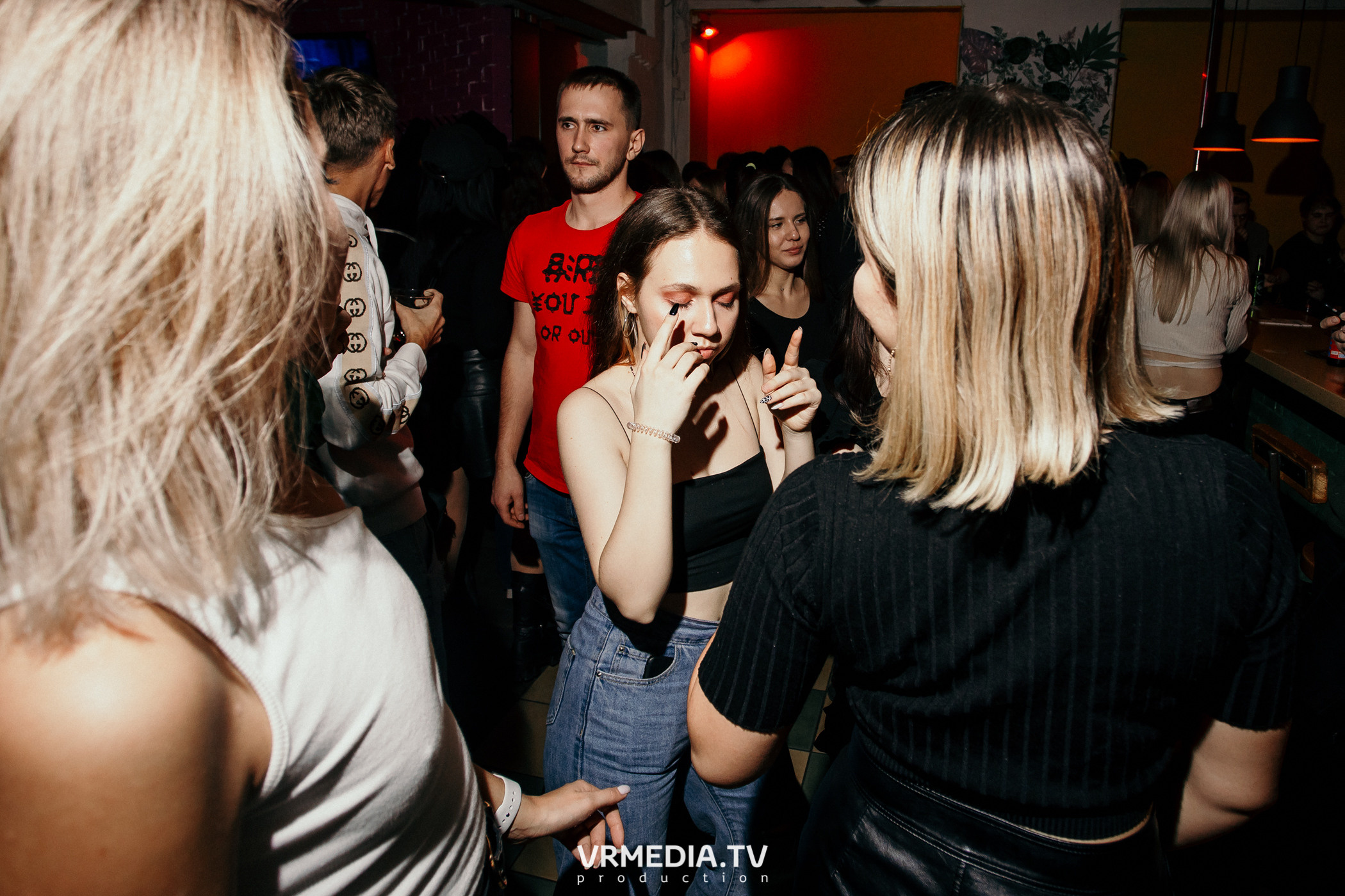 Выходные в баре «Cosmo»