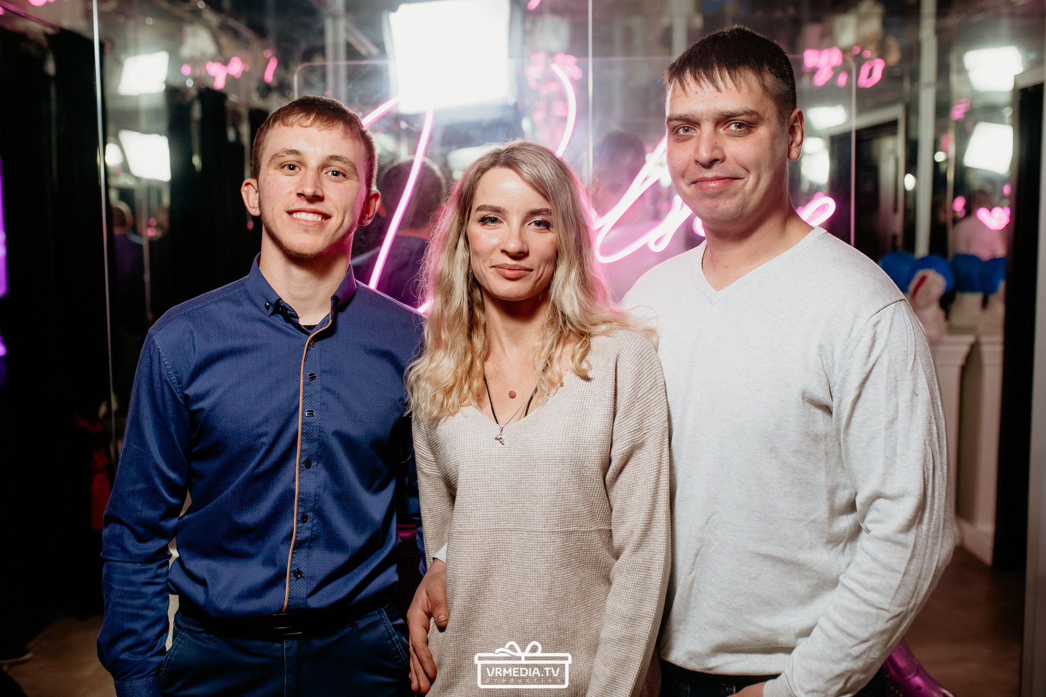 День рождения караоке «Volna»