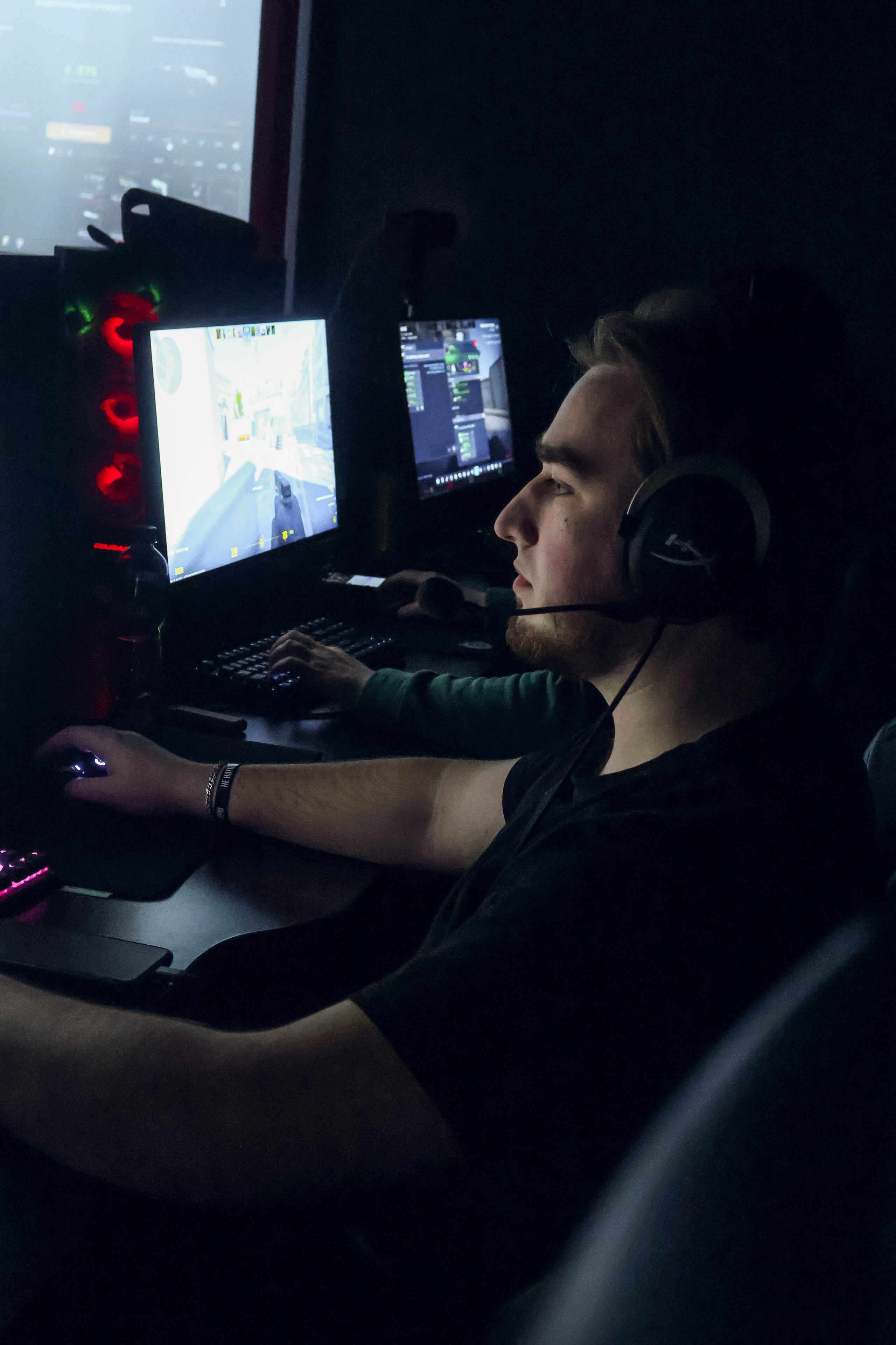 Турнир по киберспорту. Фотограф ChelFedor