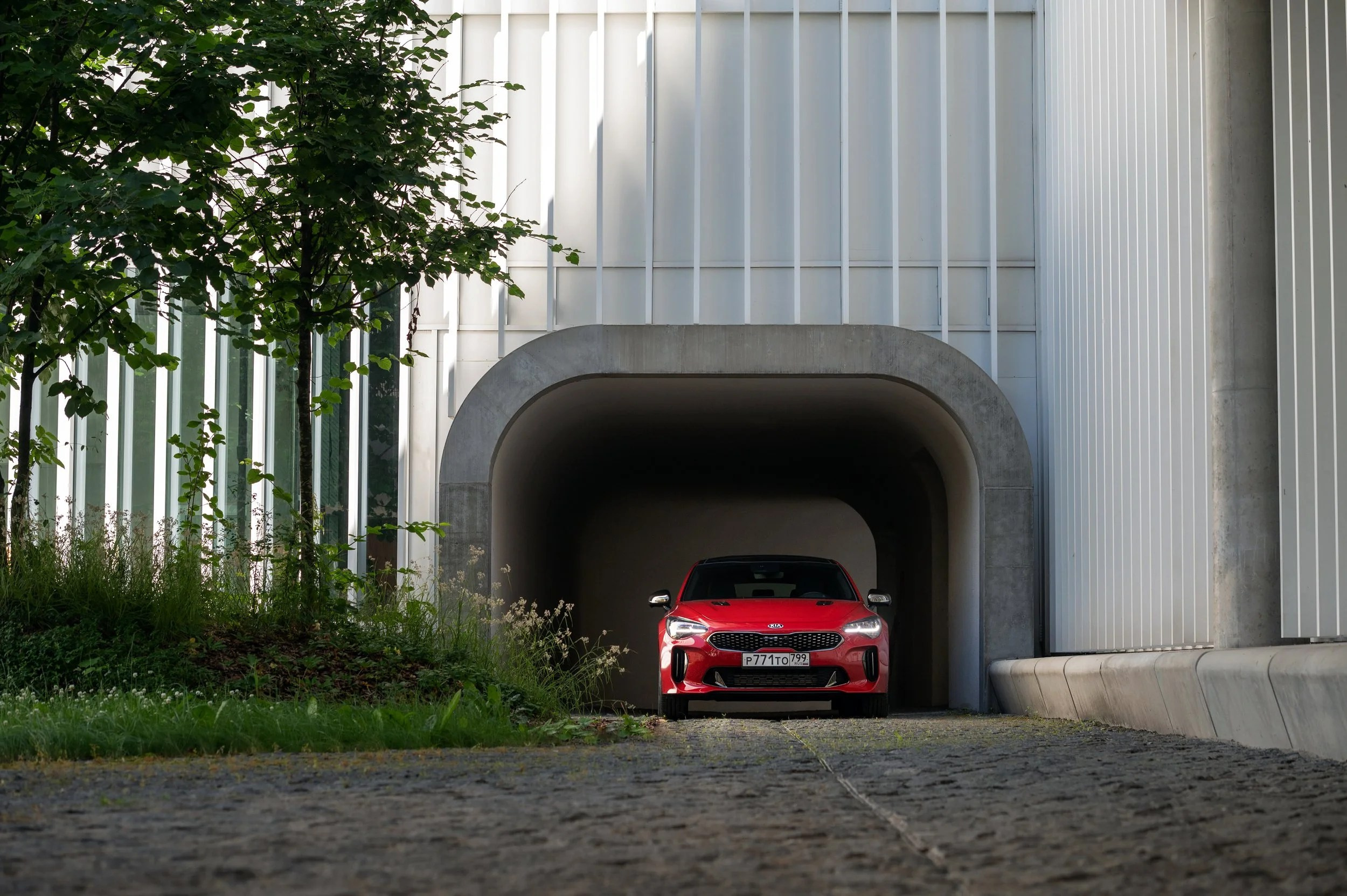 KIA Ambassador. Фотограф Владимир Черняховский
