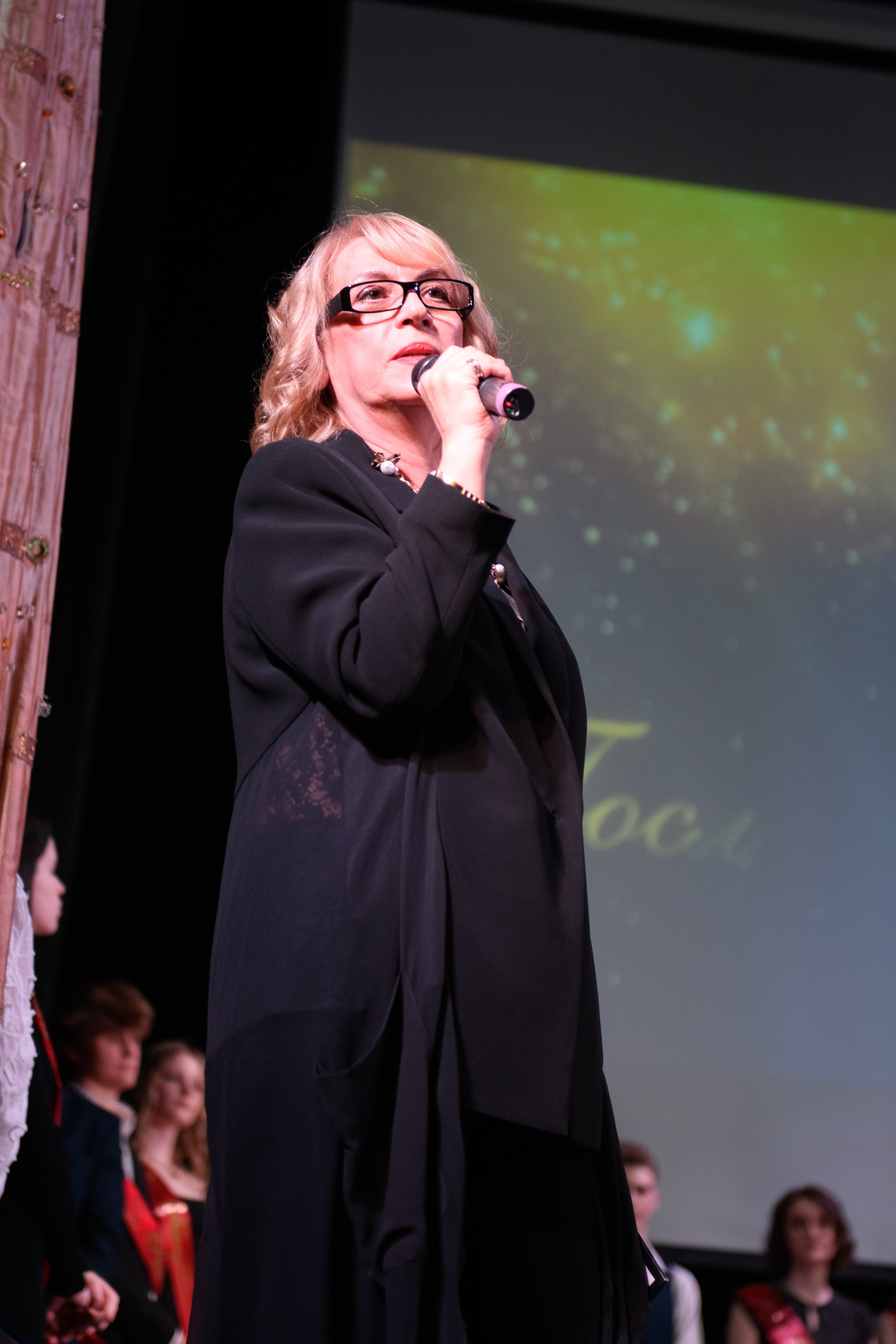 Фотосъёмка торжественного вечера выпускников. Организация и проведение фотосъемок в Санкт-Петербурге. Фотограф Смирягин Илья