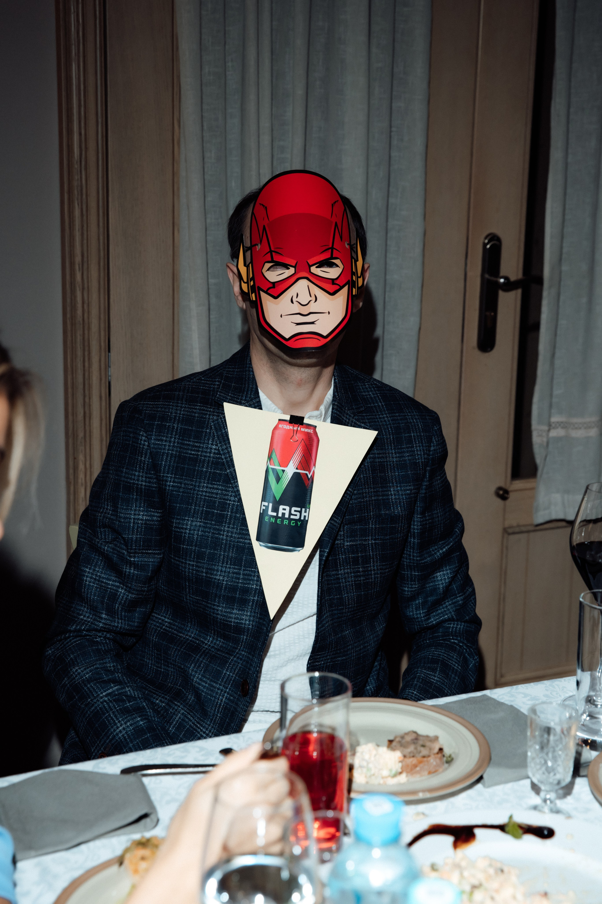 Новогодний корпоратив Теле2 (1 час съёмки). Фотограф Калининград Илья Миллер