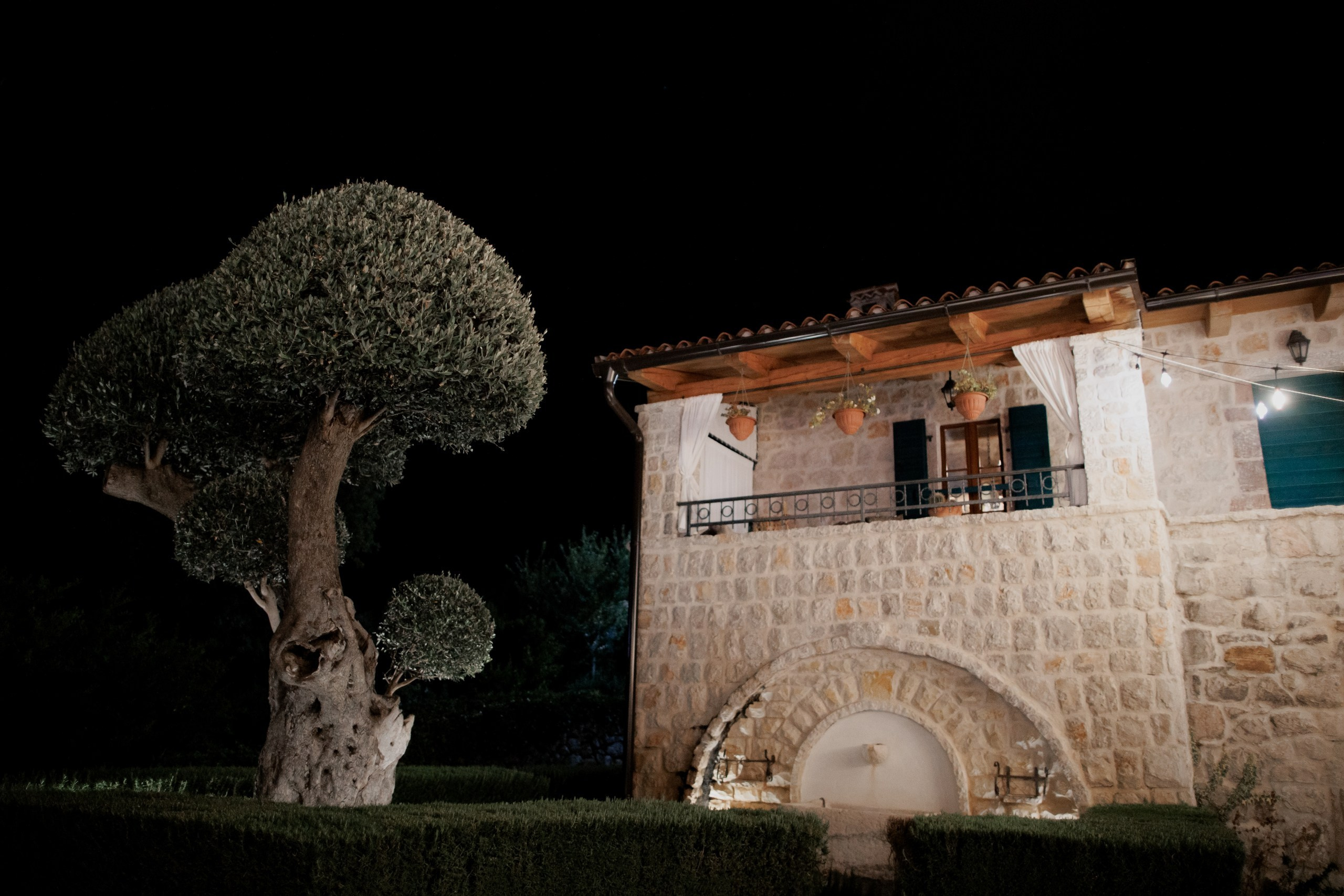 Julie and George. Elopement Wedding Photographer