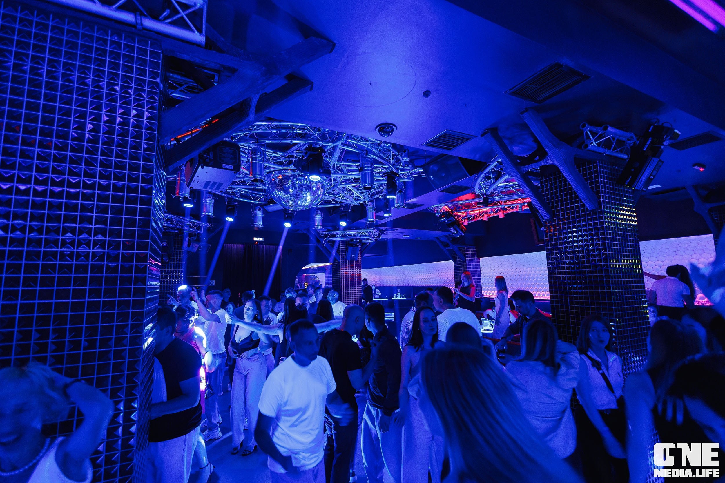 Фоторепортаж из РК Планета. One Media Life: фоторепортажи, фотоотчеты с мероприятий и заведений