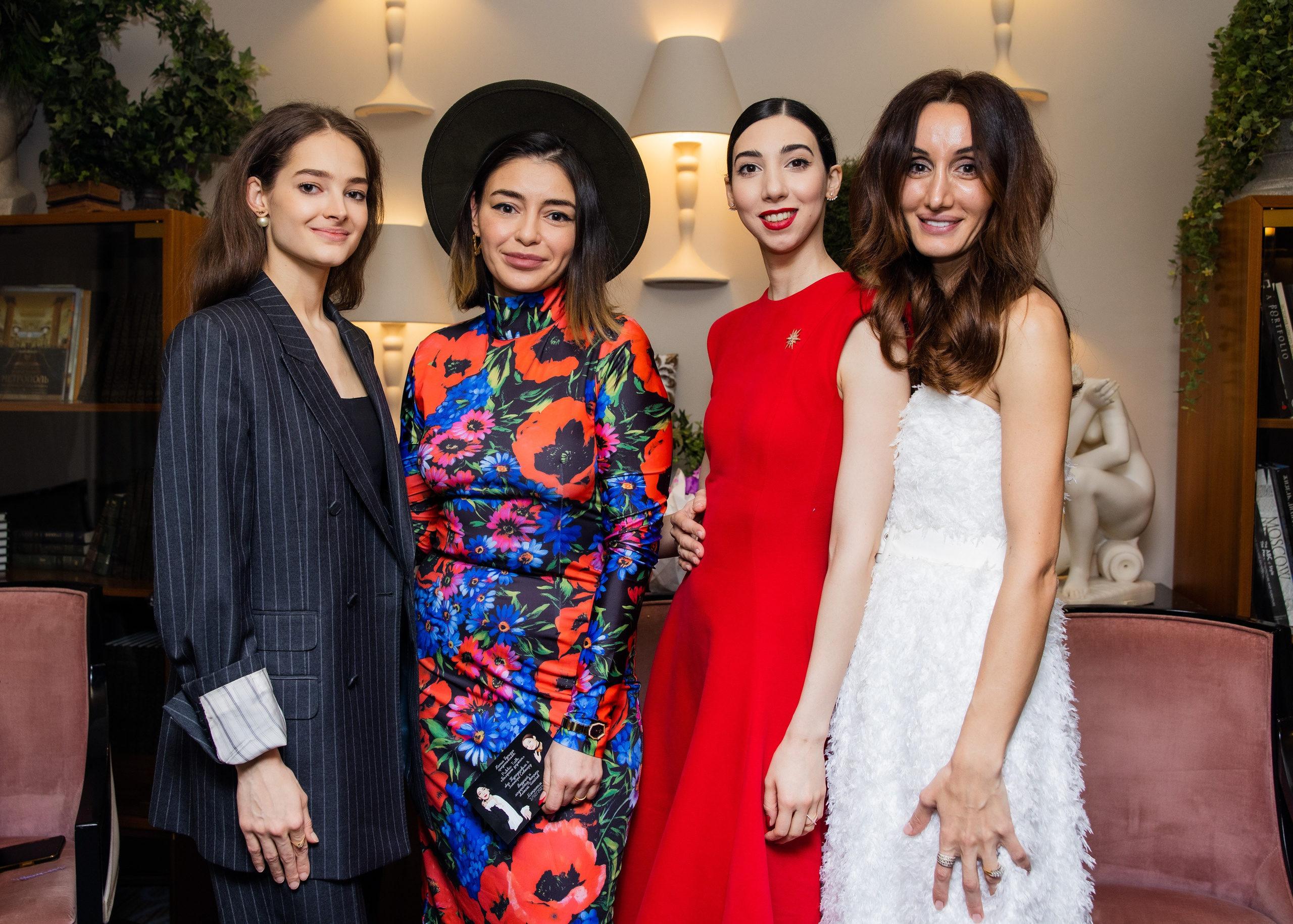 Арт-встреча. Балерины Дружат. Главная