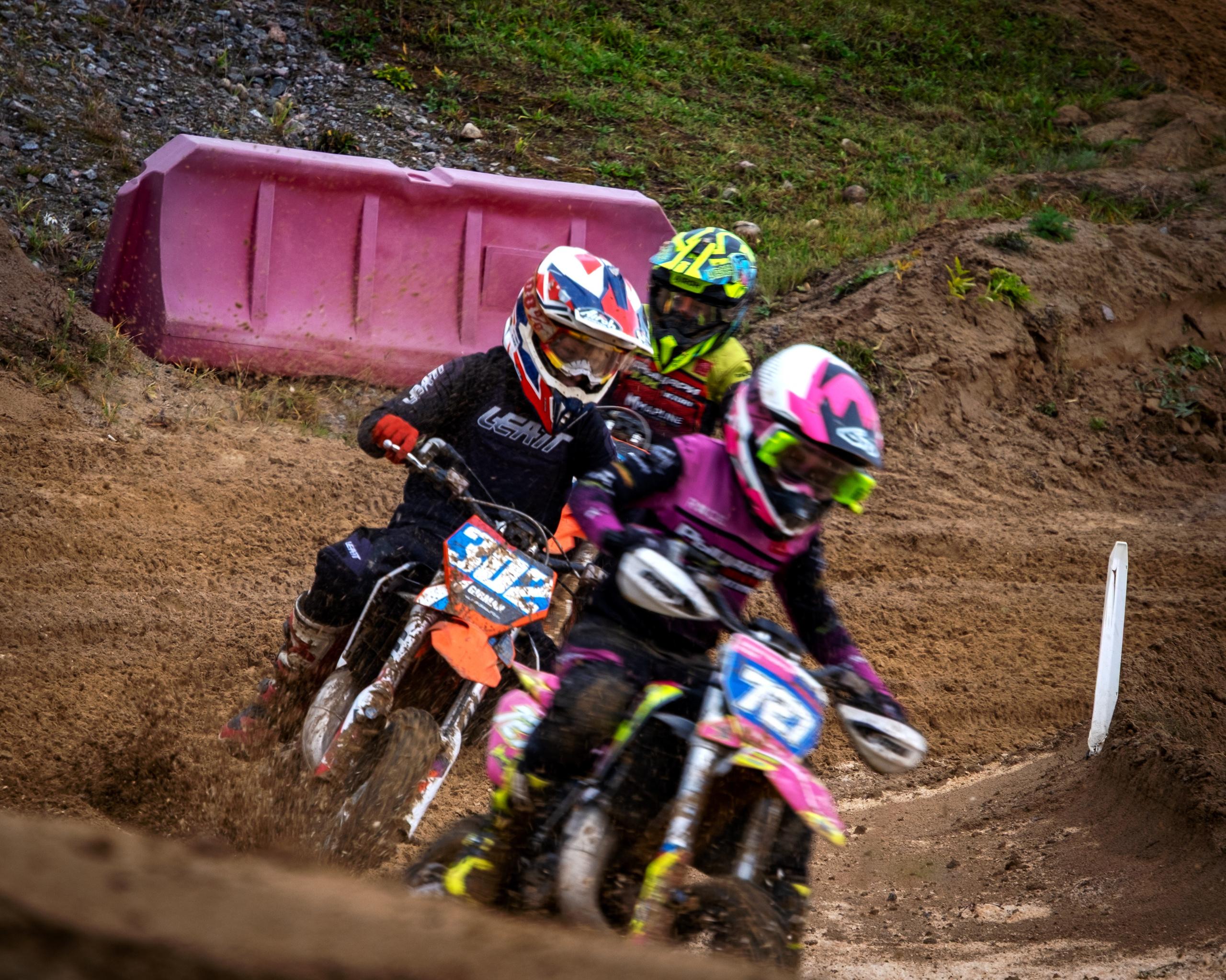 Мотокросс (Игора Драйв). Автомобильные фотографии и рисунки в Санкт-Петербурги Пашков Дмитрий