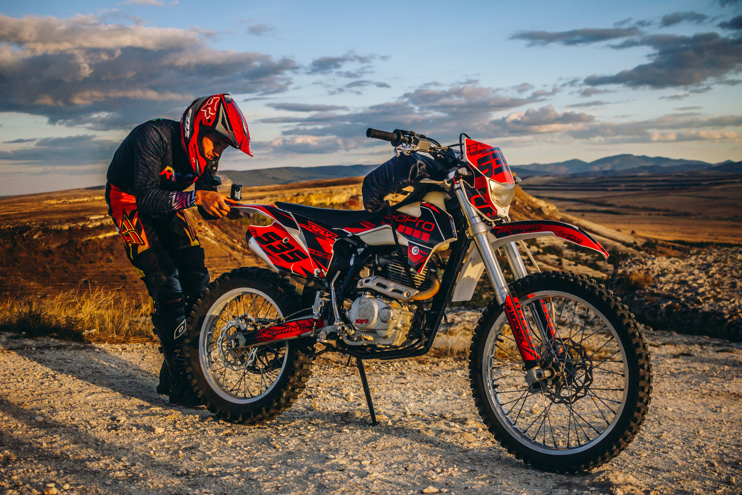 MOTOBASE. Фотограф в Крыму Григорий