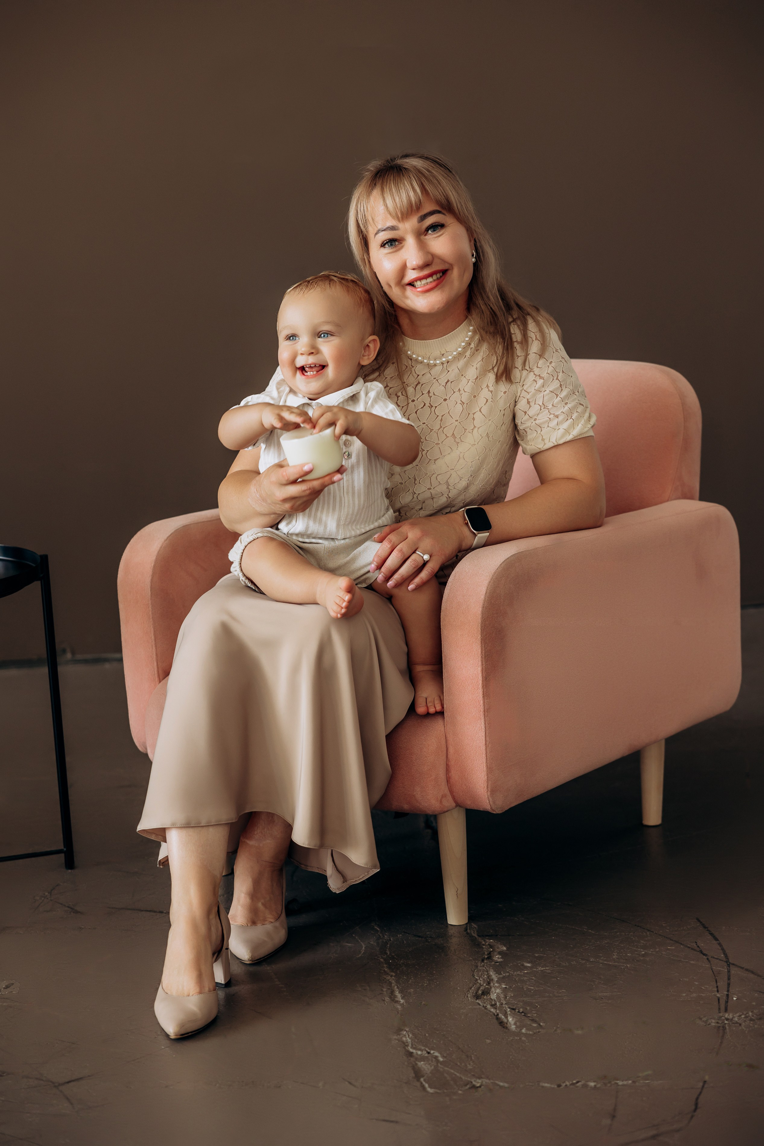 Анастасия и семья. Фотостудия Нюд. Фотограф в Калининграде свадебная фотография, репортажная, фотосессии