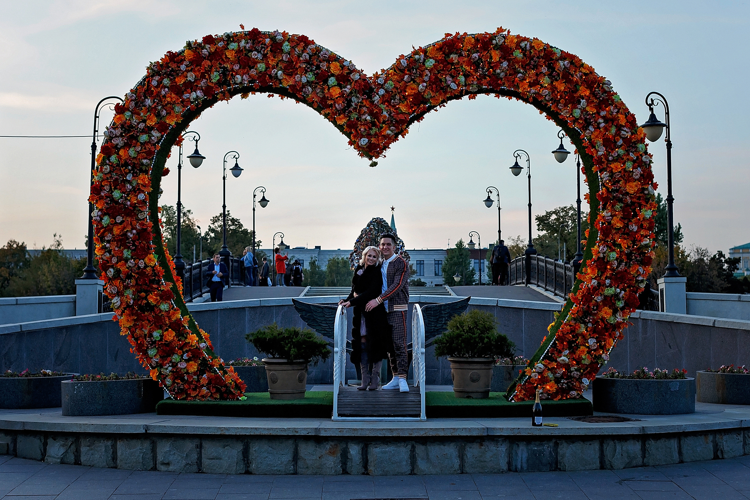 Саша и Катя (style of the film Gentlemen). Геннадий Степанов —фотограф в Москве