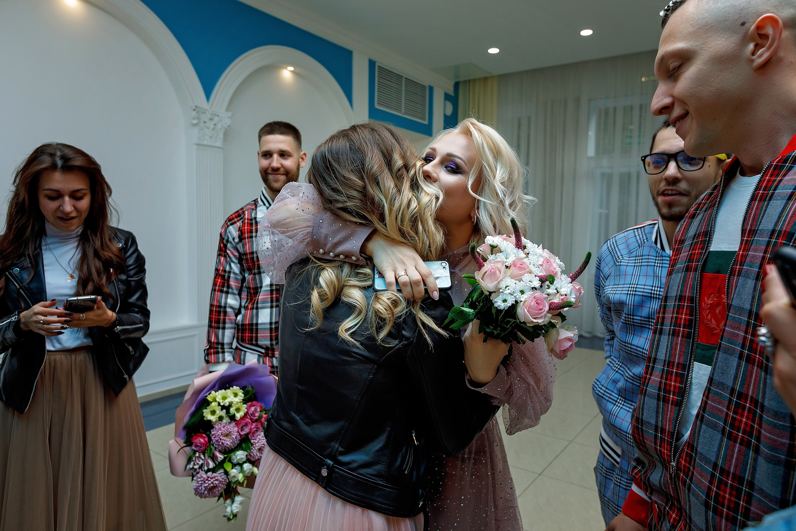 Саша и Катя (style of the film Gentlemen). Геннадий Степанов —фотограф в Москве