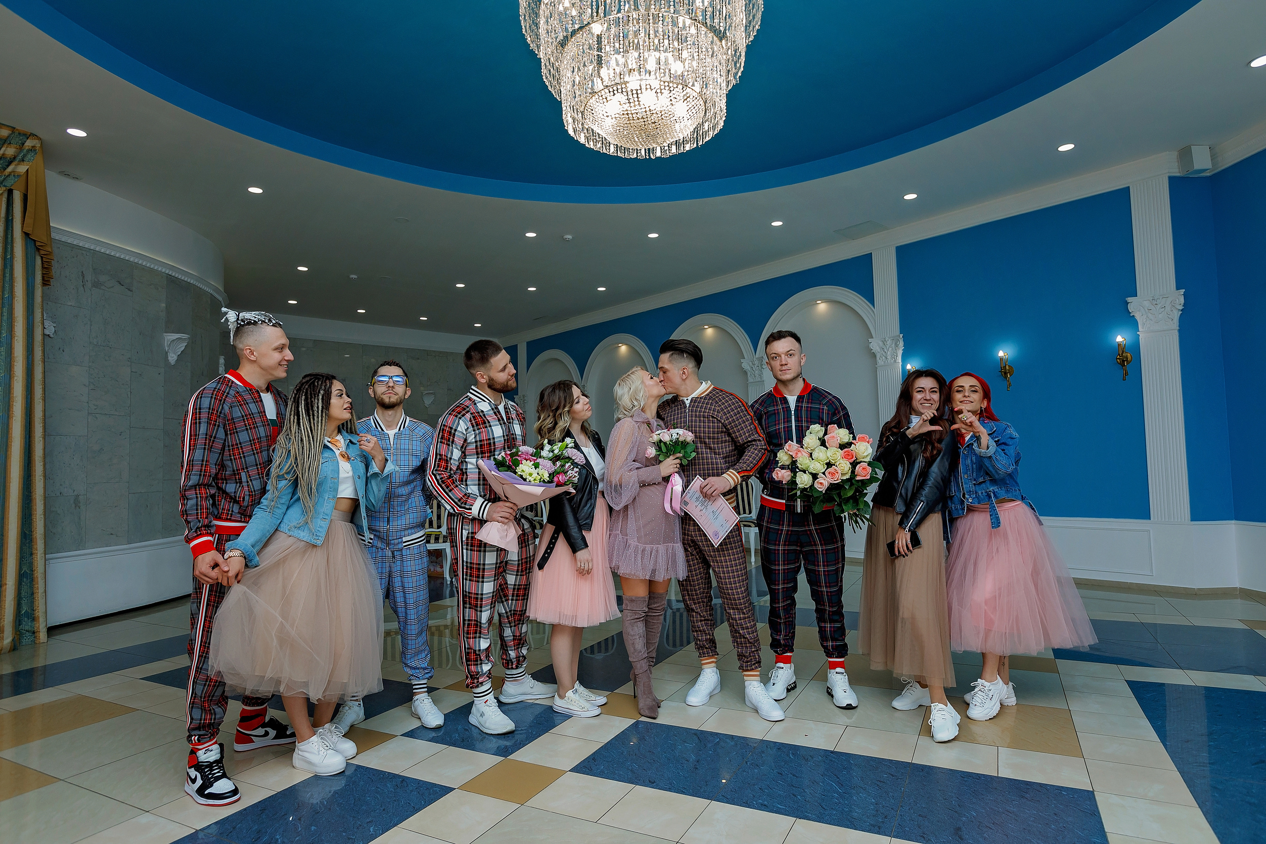 Саша и Катя (style of the film Gentlemen). Геннадий Степанов —фотограф в Москве