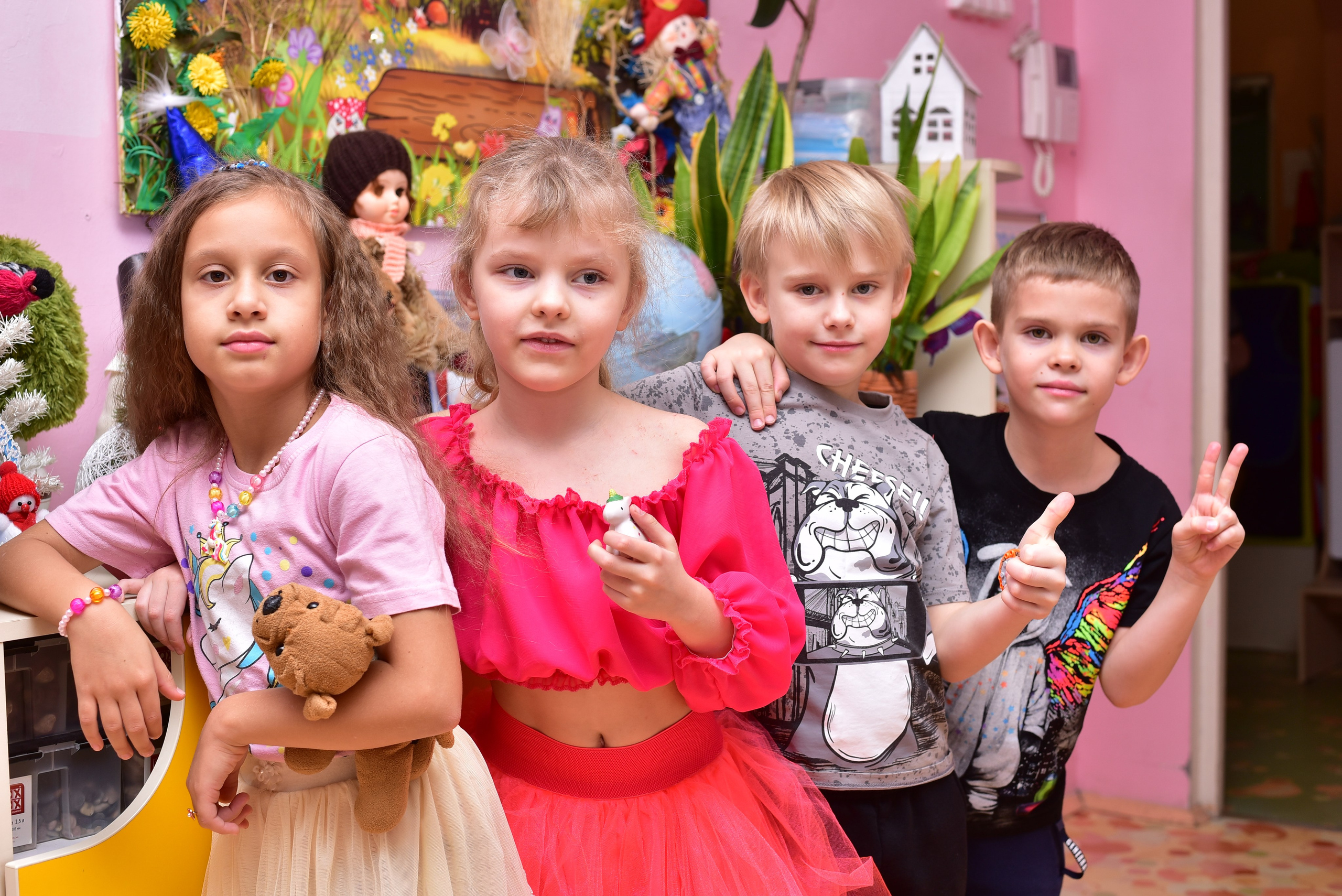 Фотоальбомы для детского сада. Стильные выпускные альбомы, детские фотосессии, сюжетные фотографии