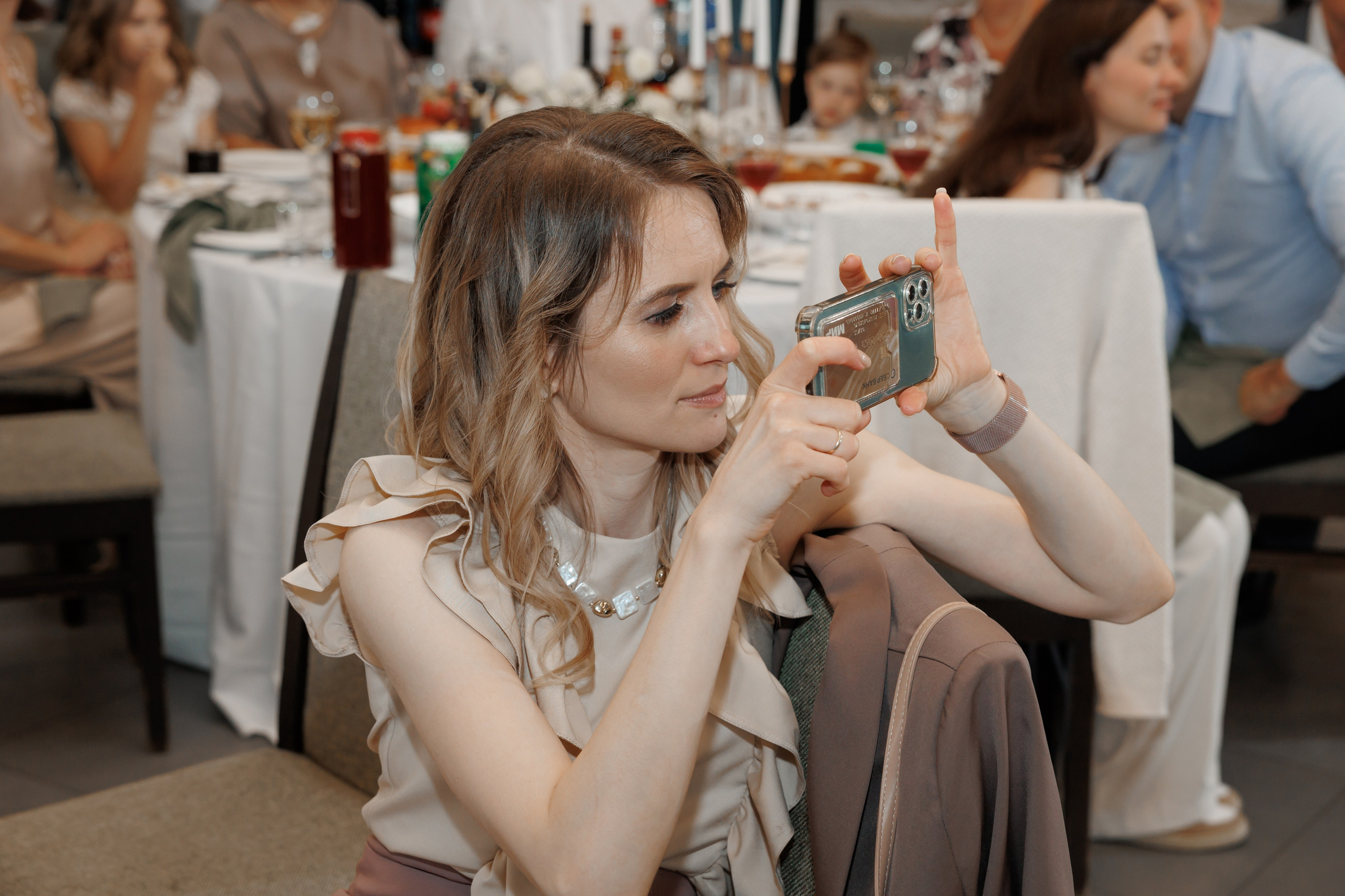 Регистрация в отеле Fish Point, ЗАГС Бутово, прогулка в Остафьево. Свадебный и репортажный фотограф (Москва, Королев и другие)