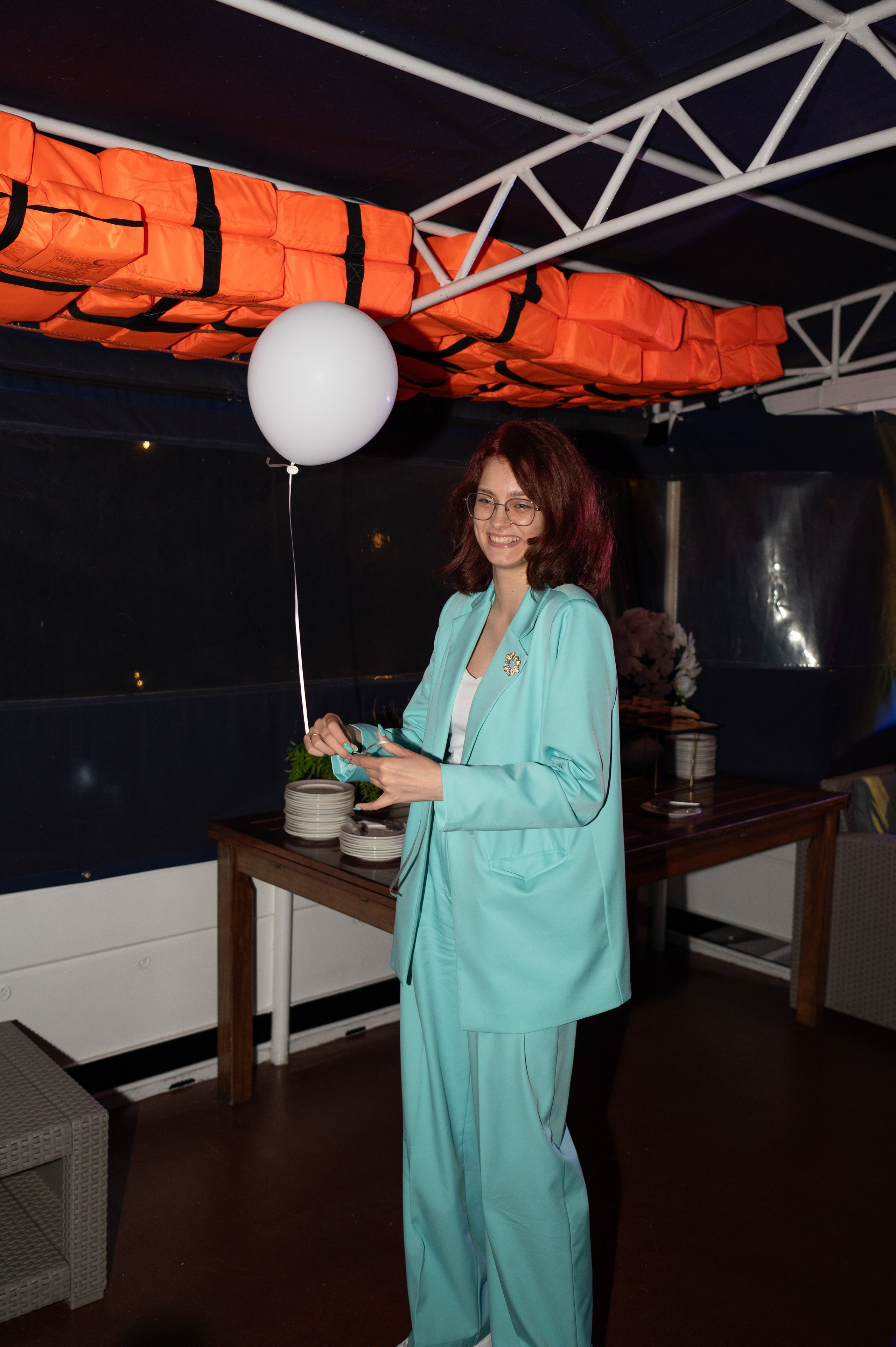 Выпускной вечер 11 класс на теплоходе. Детский и семейный фотограф г. Москва Оксана Катаджи