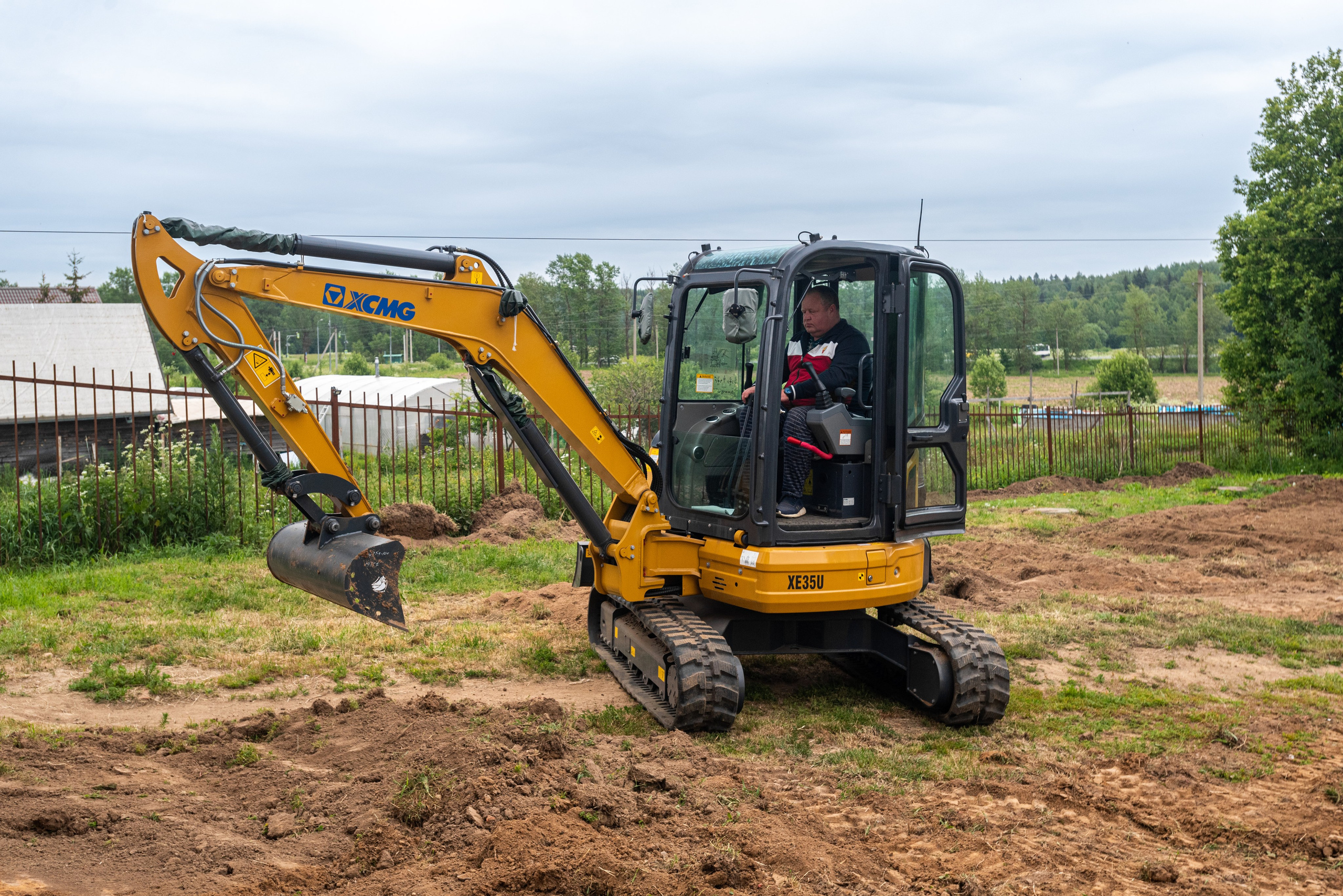 Спецтехника Метатэкс. Автомобильный и интерьерный фотограф в Минске Александр Тагаев