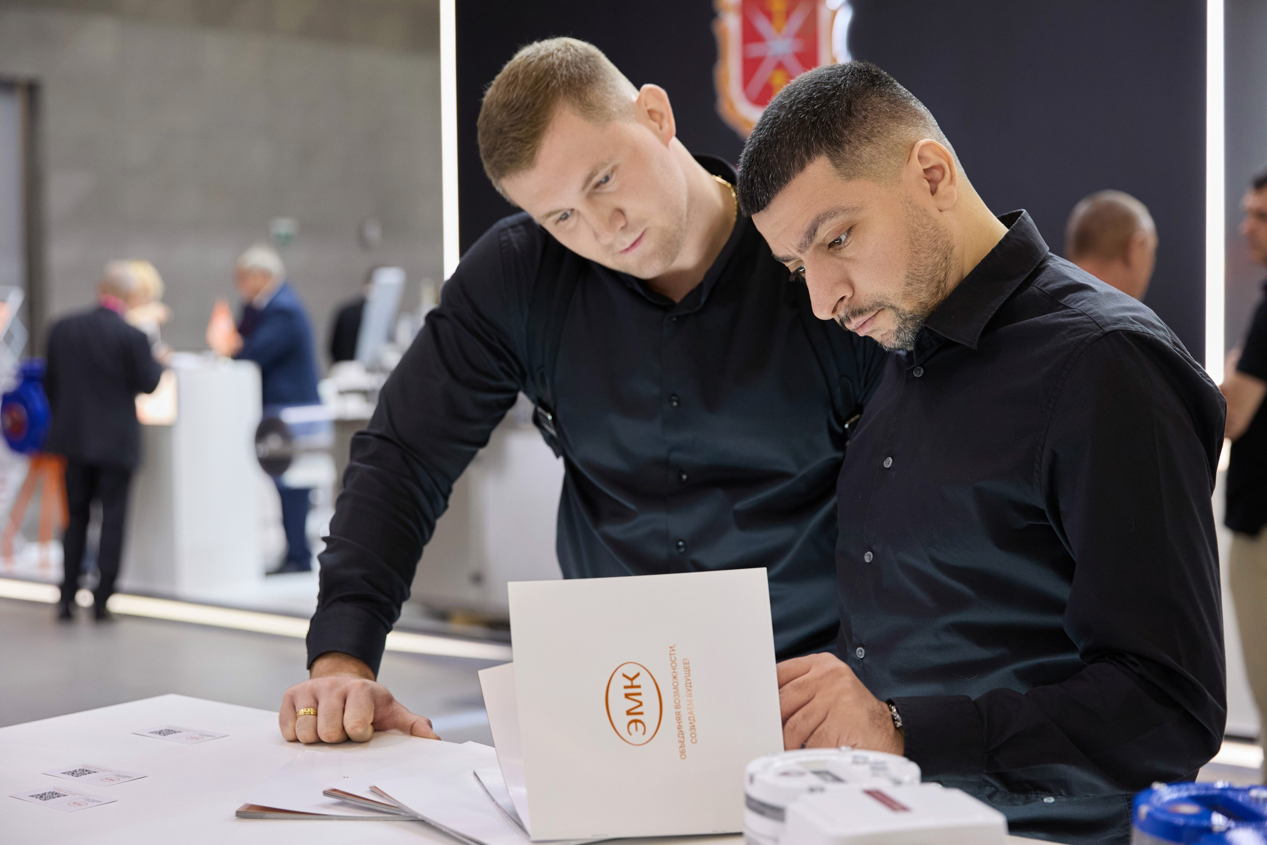 Выставка. Свадебная, репортажная фотосъемка и видеосъемка в Минске. Илья и Юлия Ширмановы. Фотограф | Видеограф | Минск