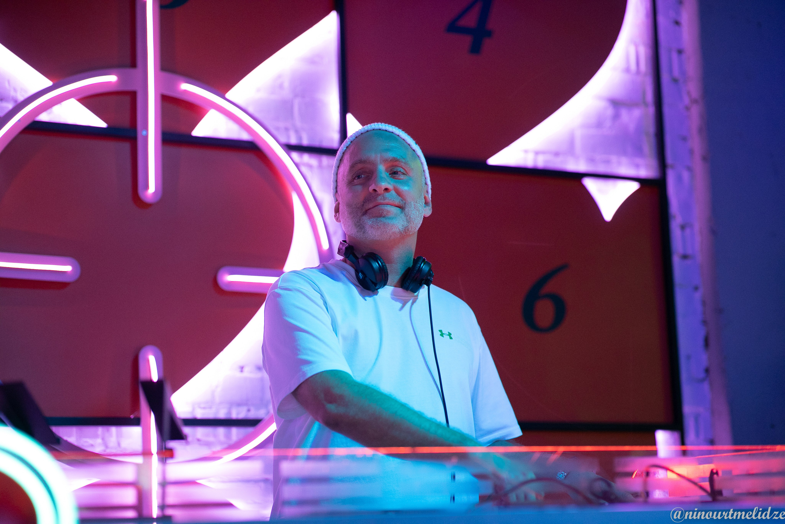 Презентация клипа Милы Романиди. Art photographer Nino