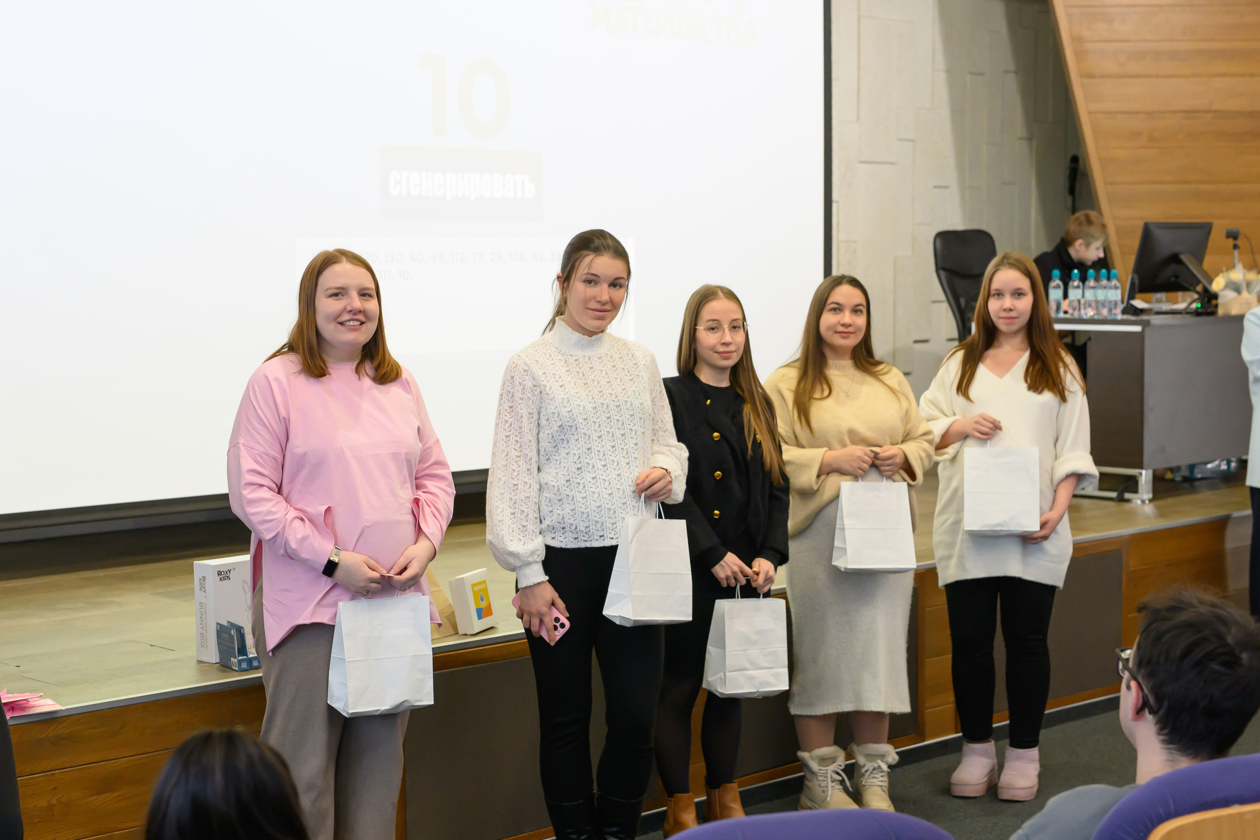 Фотоотчет праздника материнства февраль 2026 г. Профессиональный фотограф Елена Красилина г.Ярославль, г. Рыбинск