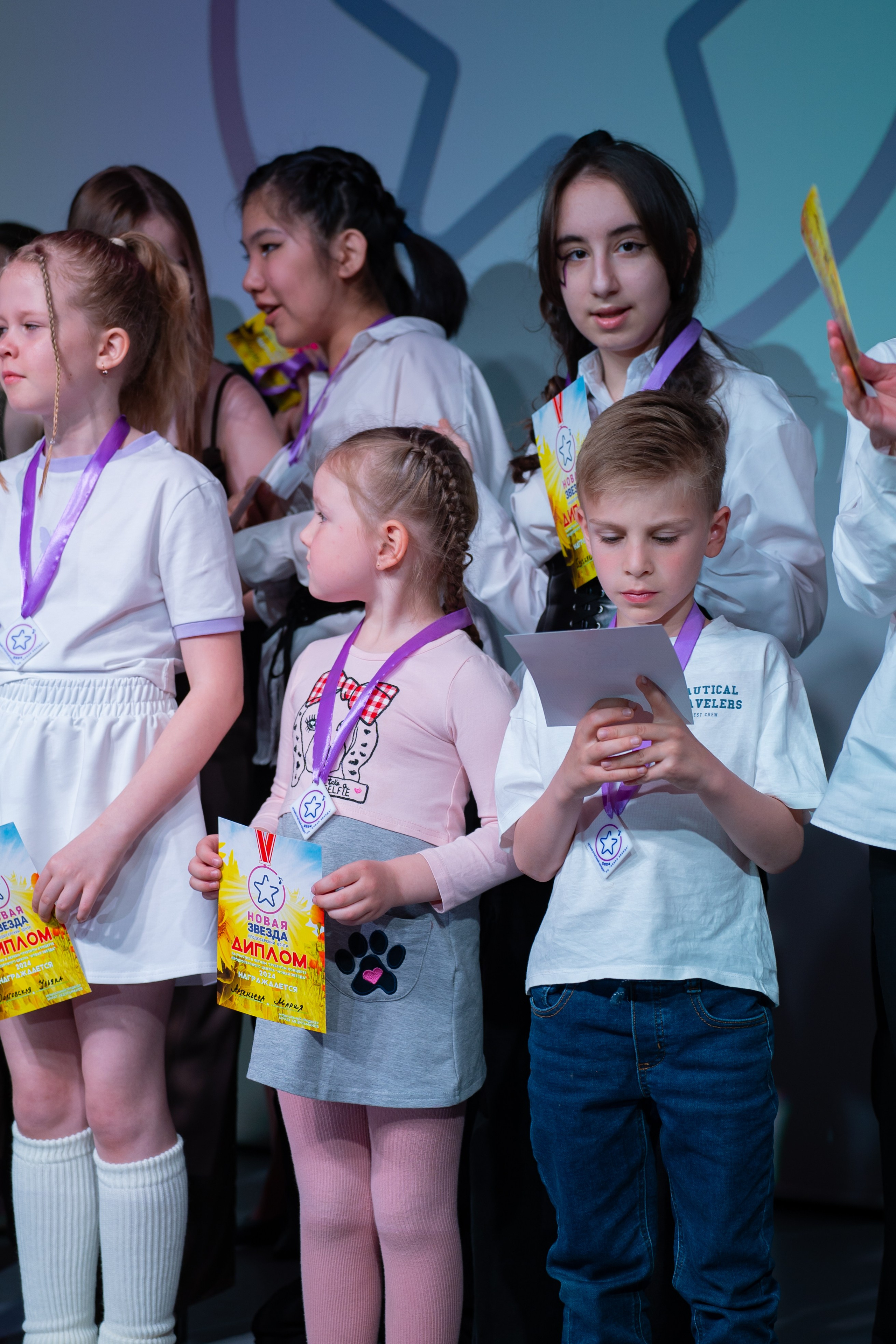 Отчетный концерт продюсерского центра «Новая Звезда». Фото / Видеосъемка в Москве