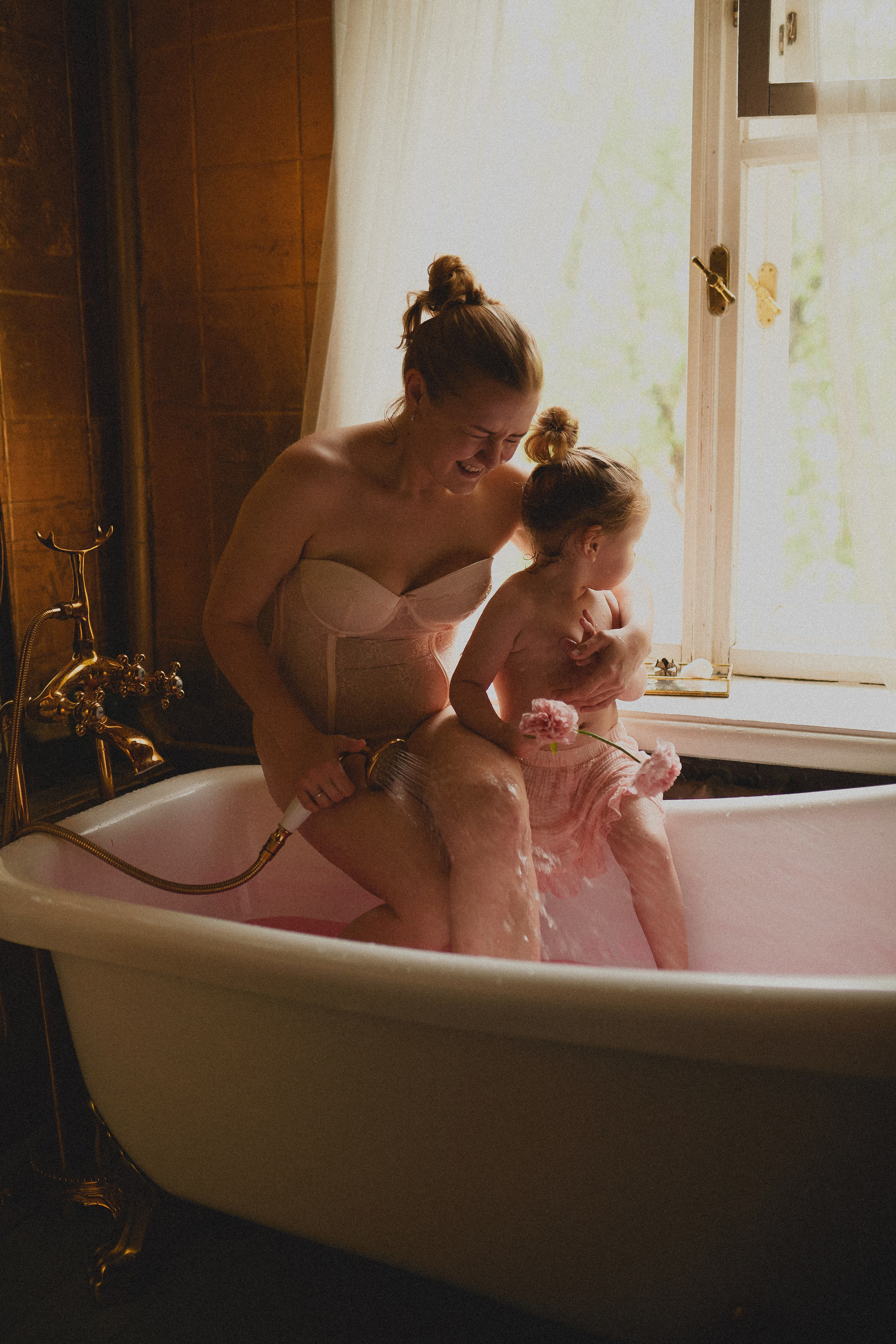 Оля, Кирилл и Мия. Главная