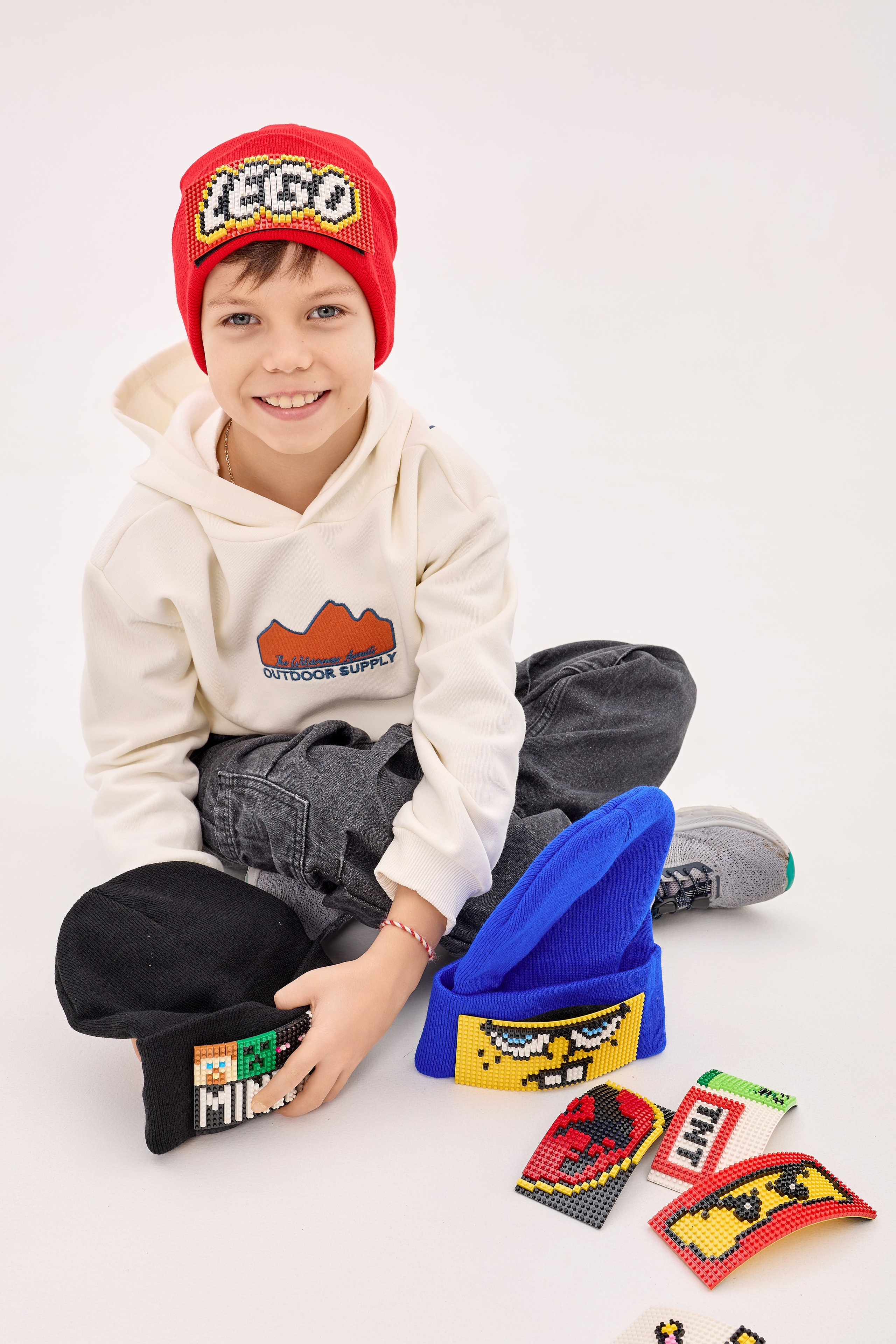 Фотосессия шапок для маркетплейсов. Фотограф Руслан Потапов в Краснодаре