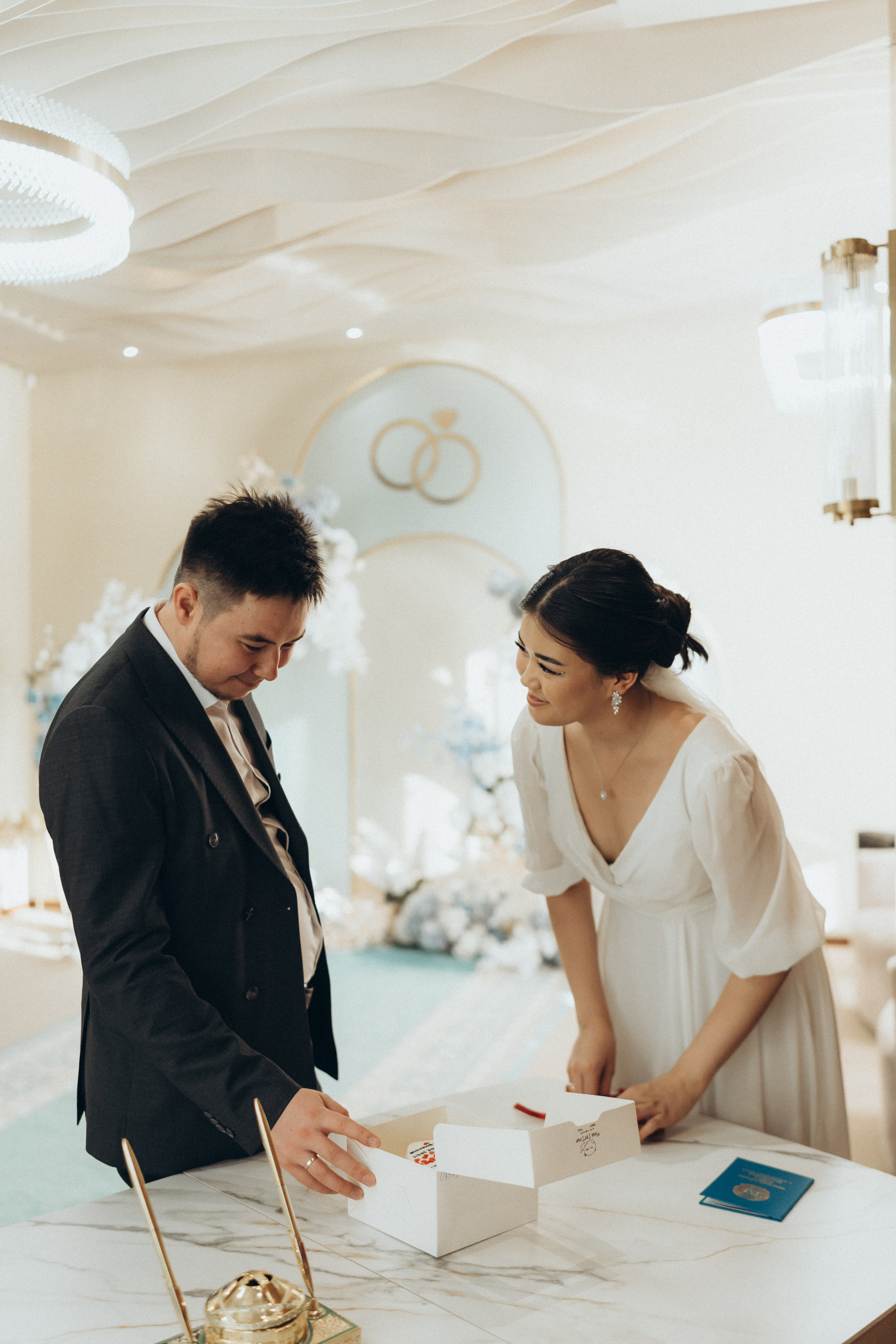 ЗАГС (роспись Хабиба и Багжан). Крис Богомазова