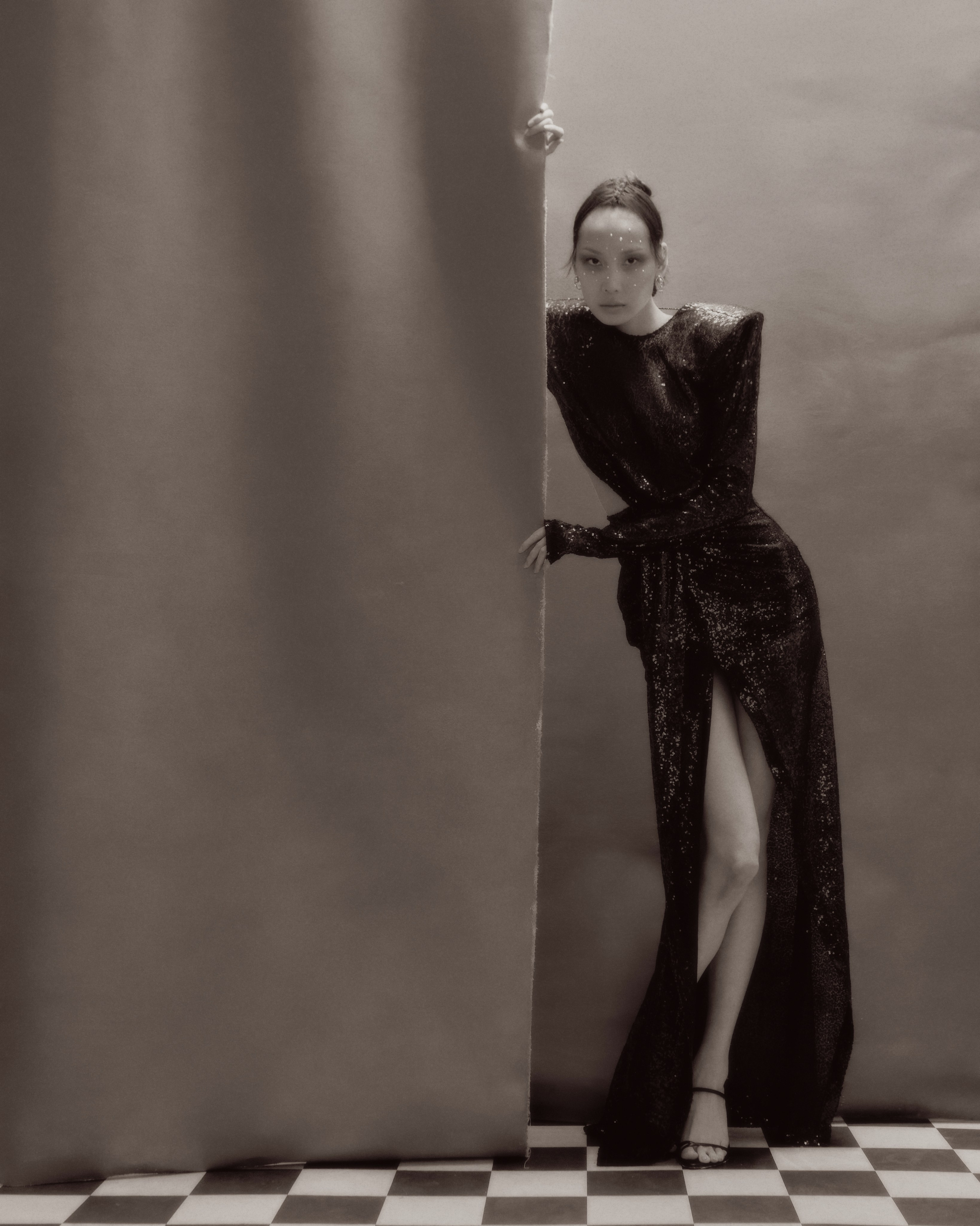 SCHON magazine: Mystical room. WORKS