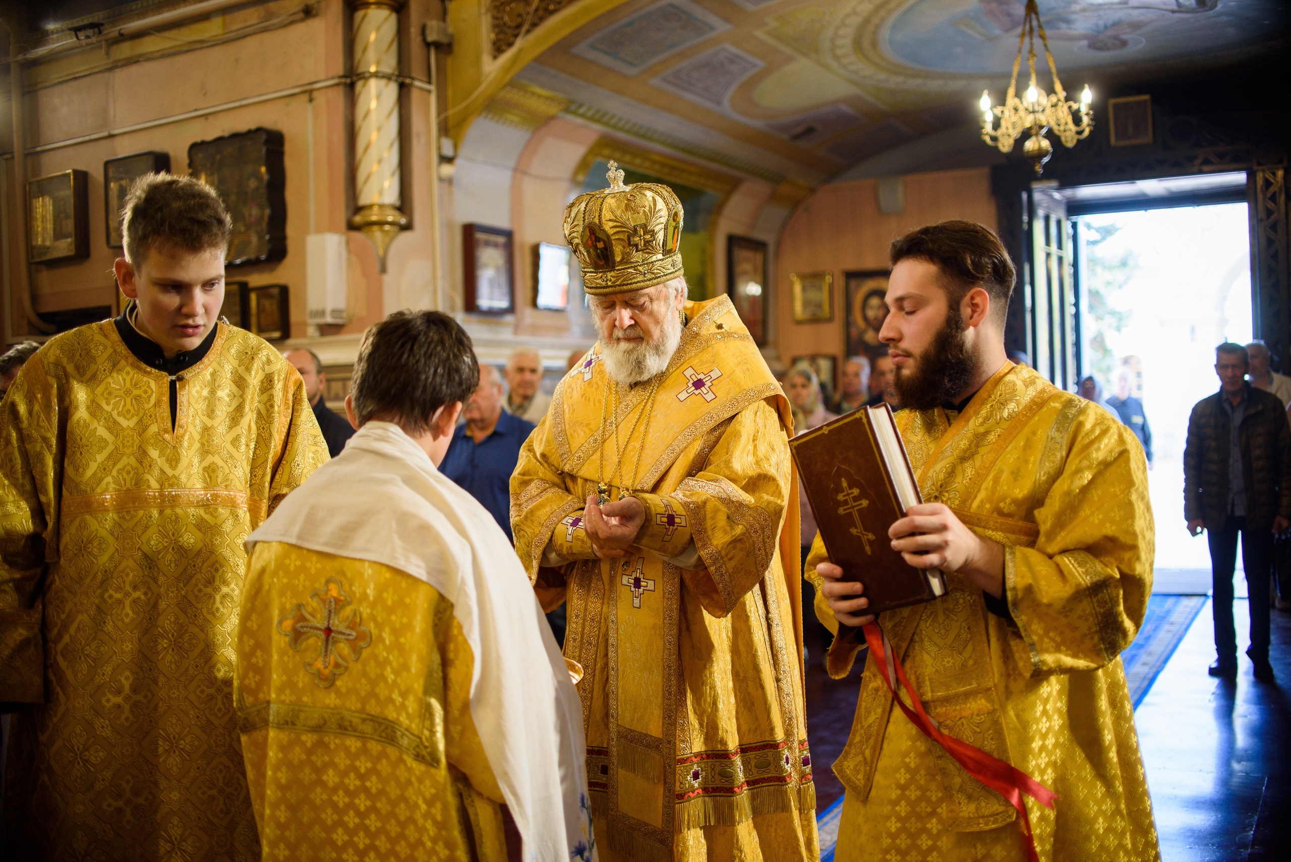 Воскресная литургия 29.10.2023. Семейный и свадебный фотограф в Феодосии и Коктебеле