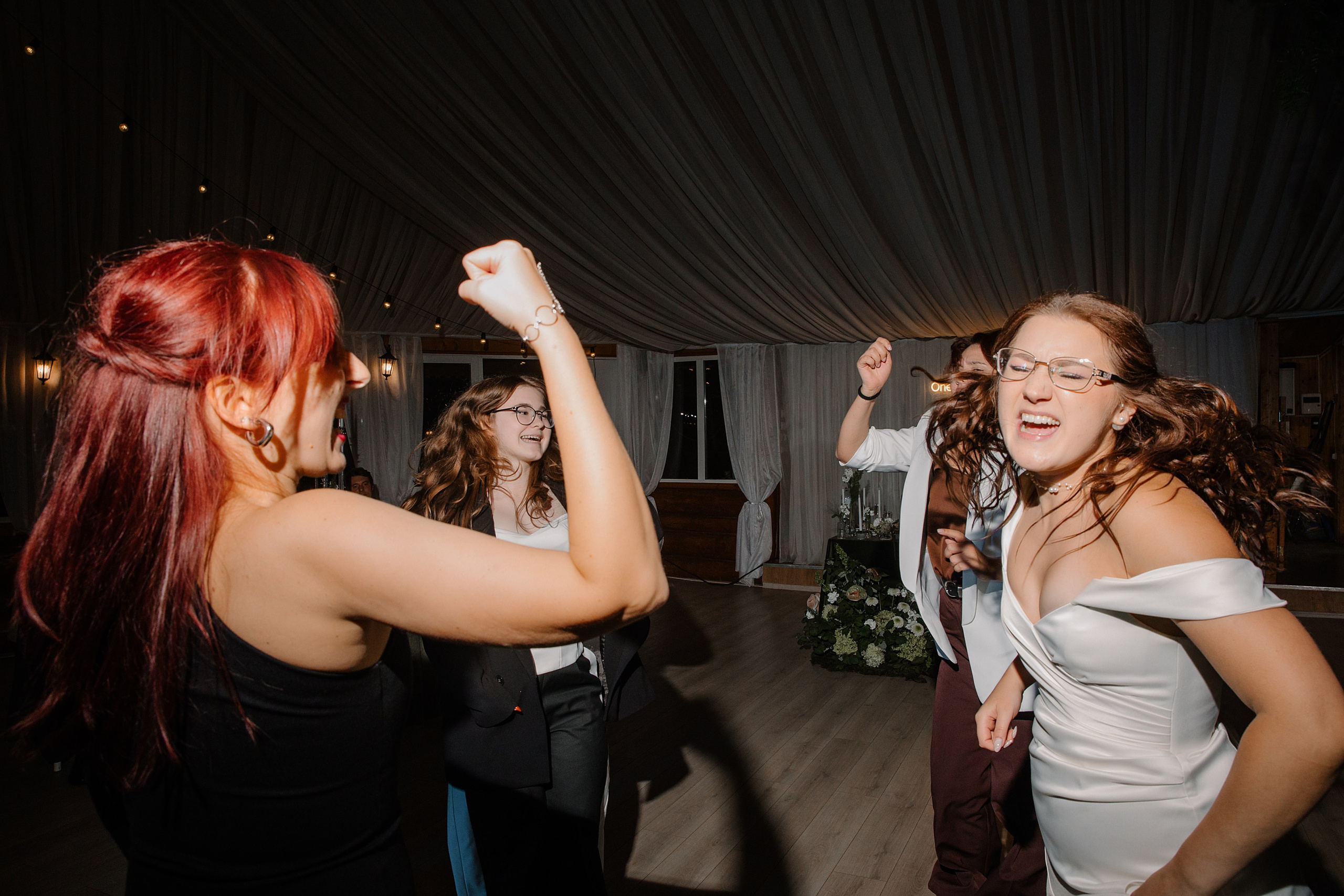 Камерная русско-американская свадьба, когда любовь побеждает все. Свадебный фотограф в Воронеже Алексей Логинов