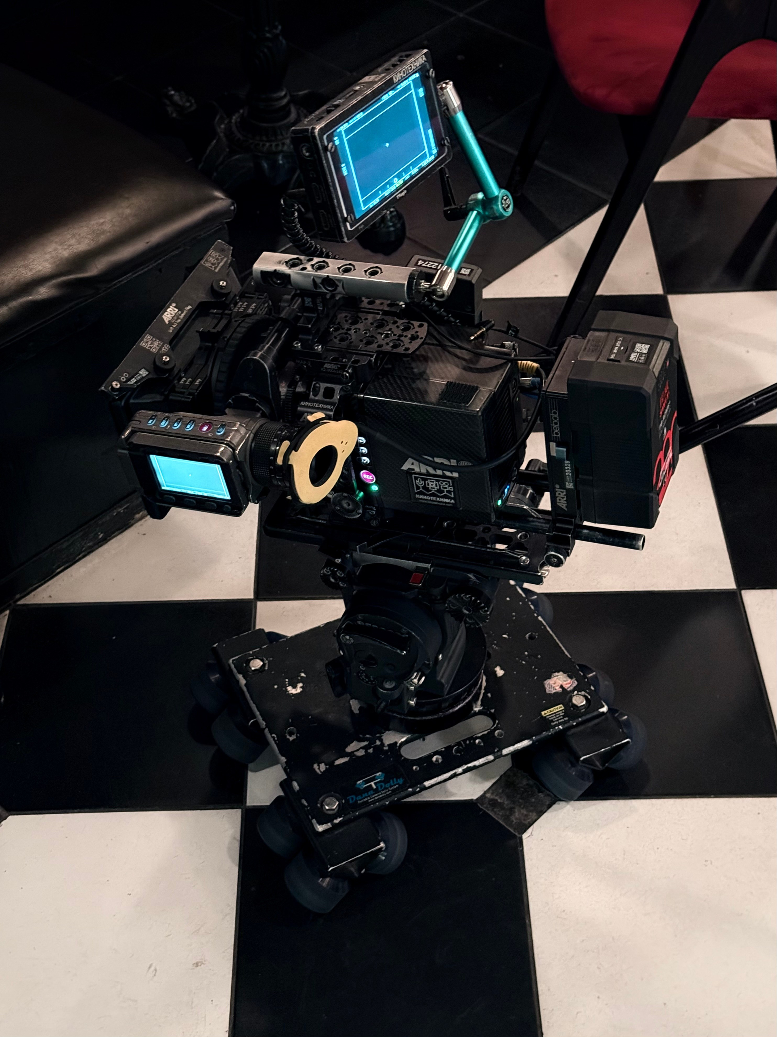 BACKSTAGE GALLERY. «MAK FLAME»