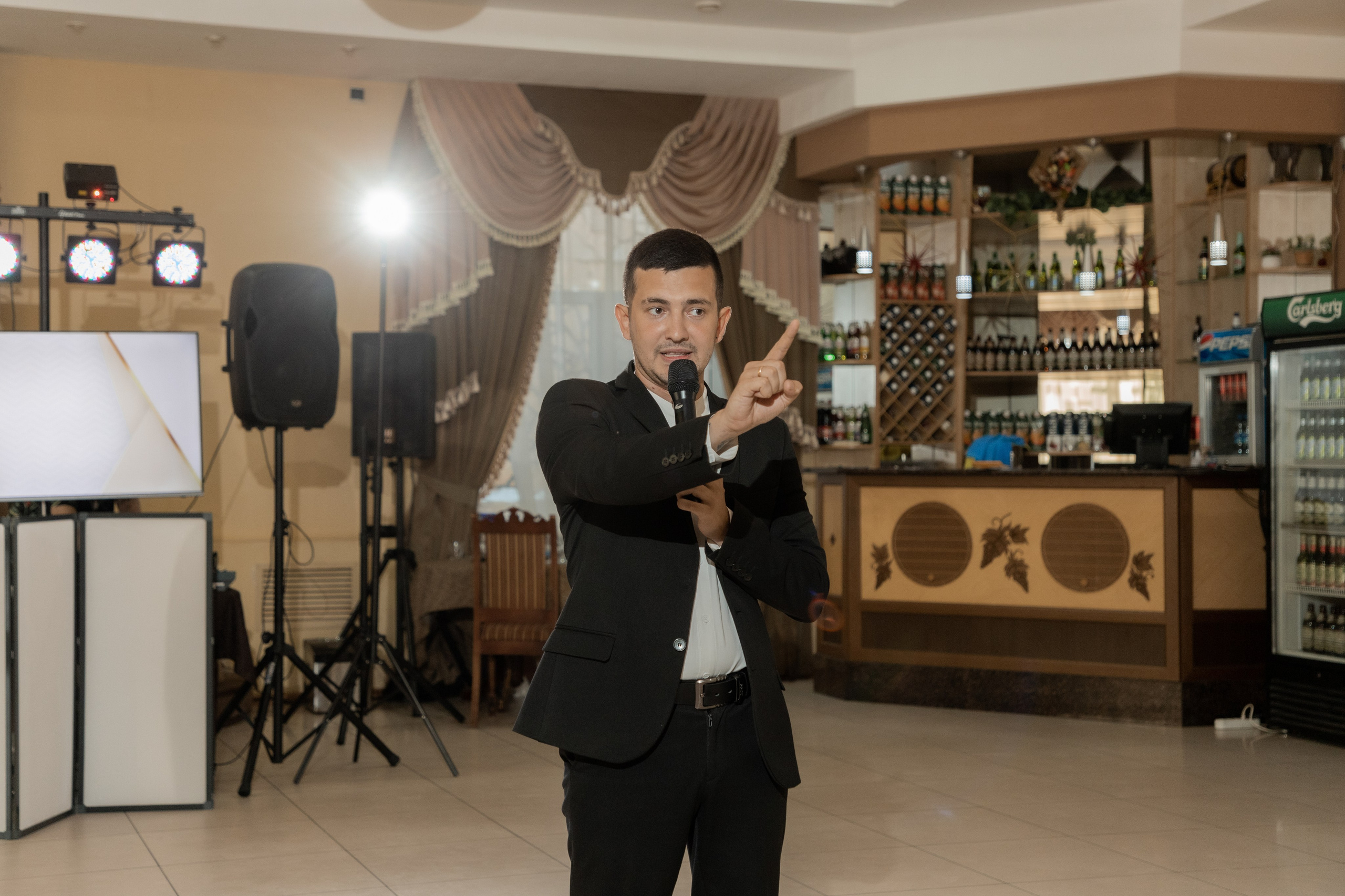 Роман и Александра (банкет). Свадебный фотограф Ангелина Сунгатулина | Саратов | Балаково | Вольск