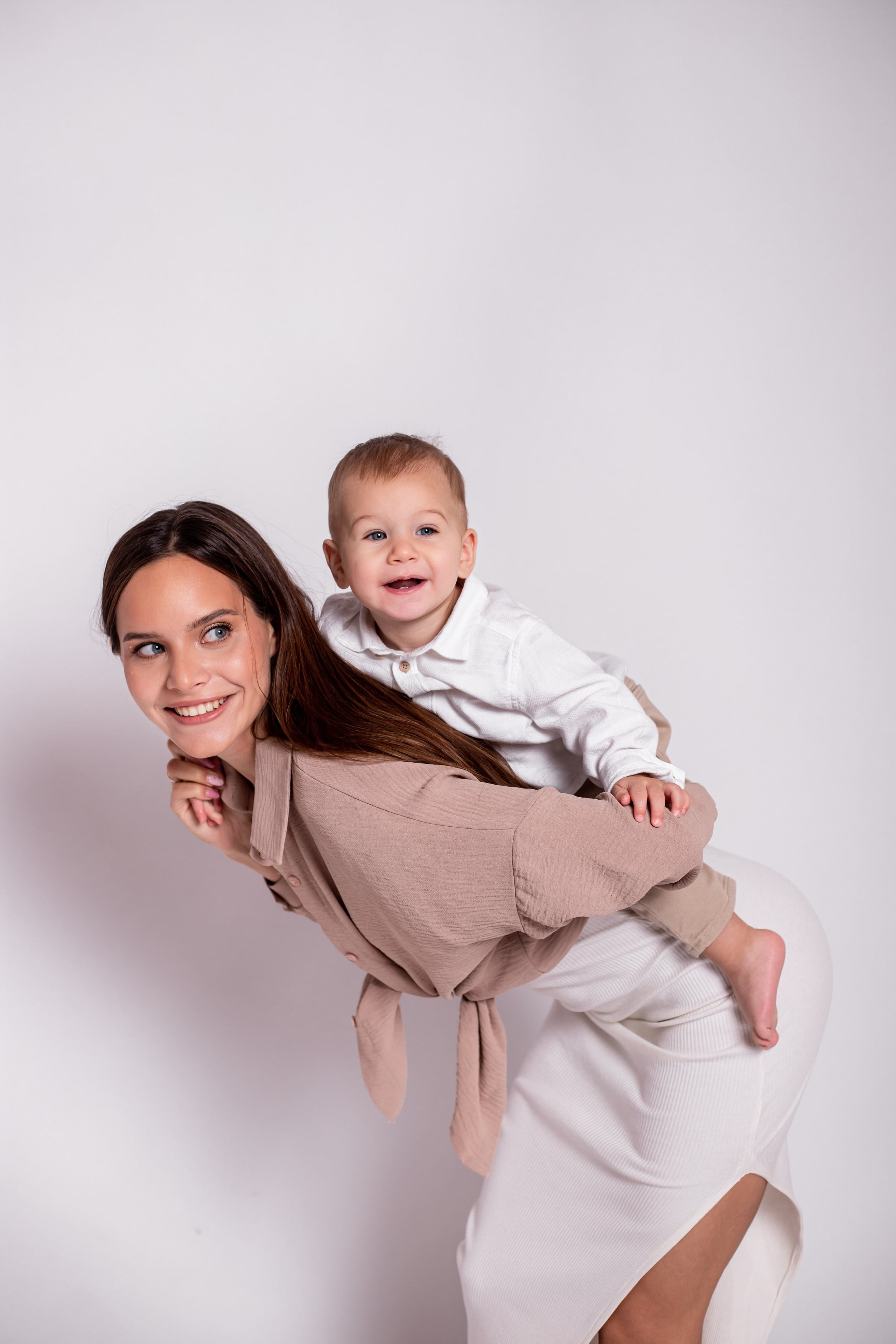 Аня и Ефим. Семейный фотограф Нижневартовск Тюмень Ефимова Ирина