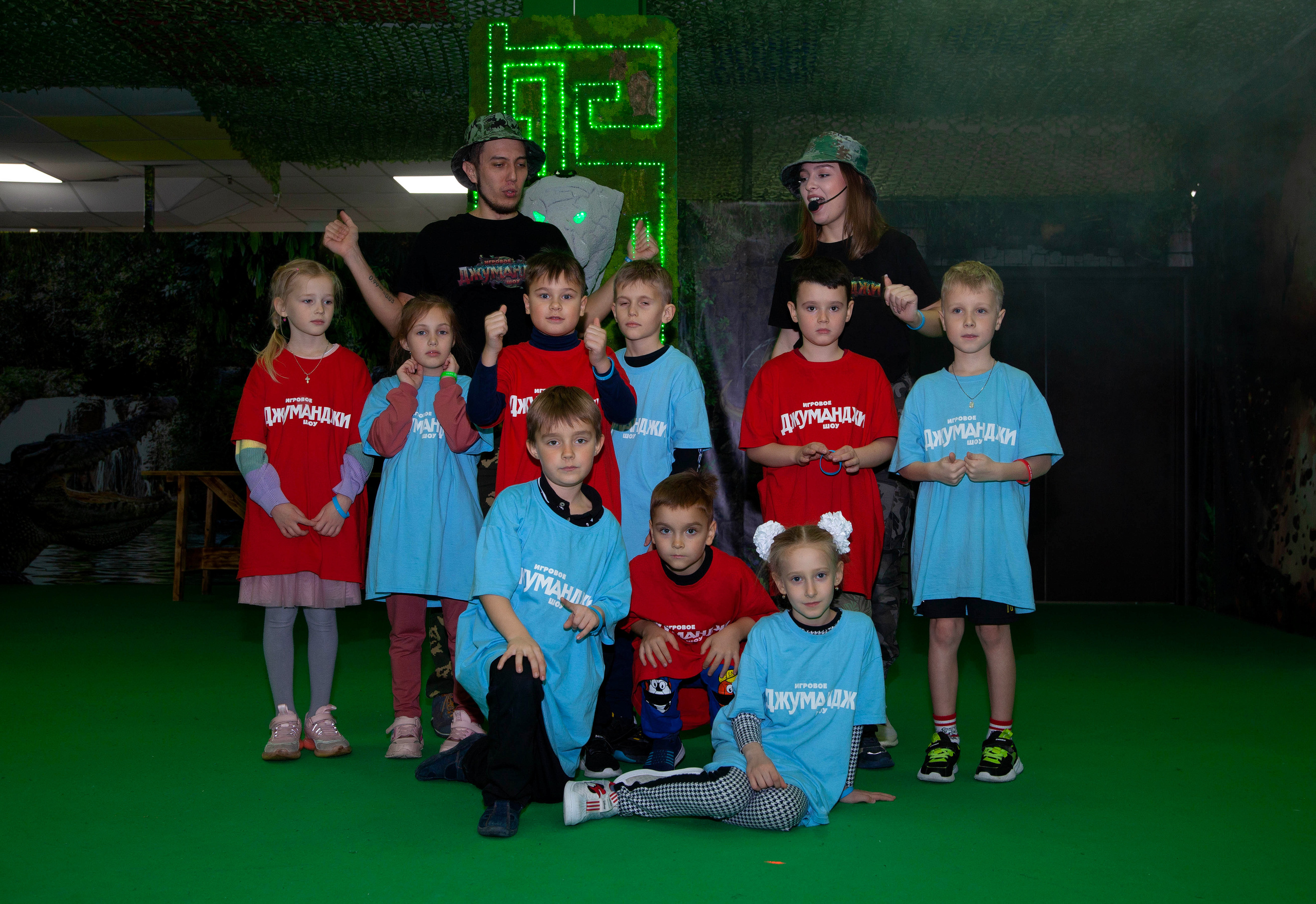 фотография вместе с друзьями на память день рождение прошел на ура