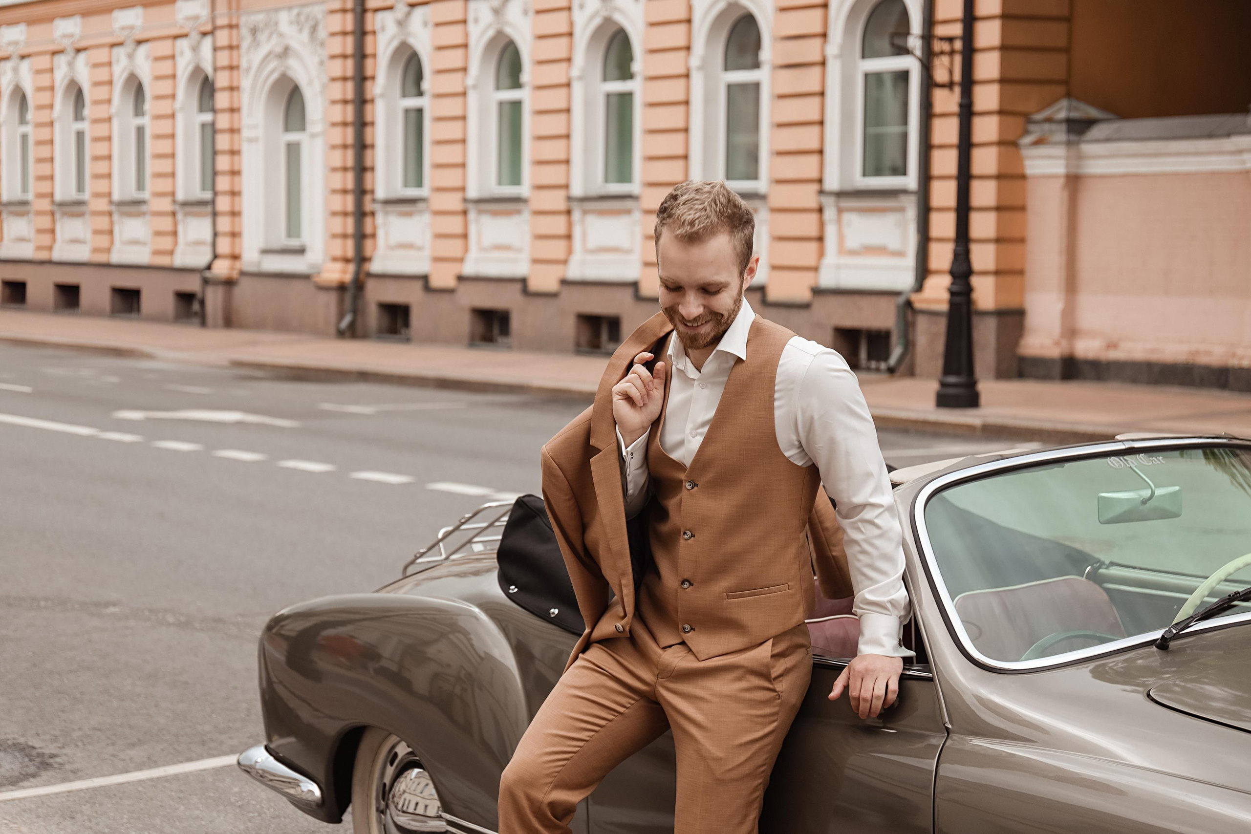 Jump in my car. Алина Малышева, свадебный и семейный фотограф Москва