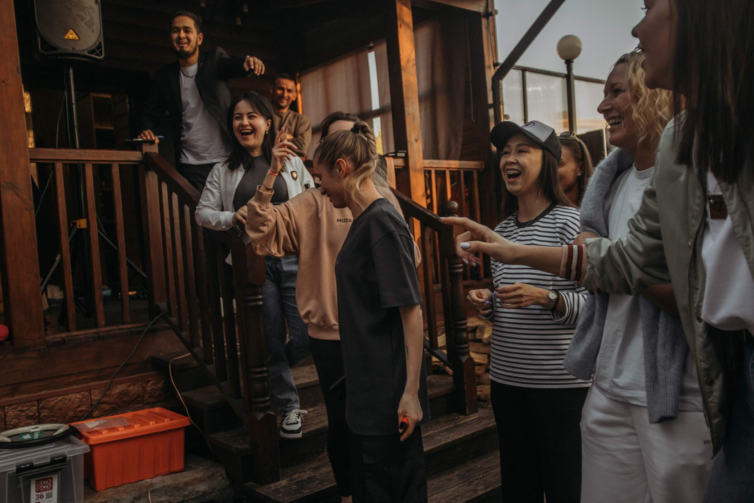 Корпоратив Muza_Arts. Венера Гайн. Репортажный фотограф  Тюмень. Обучение фотографии с 0