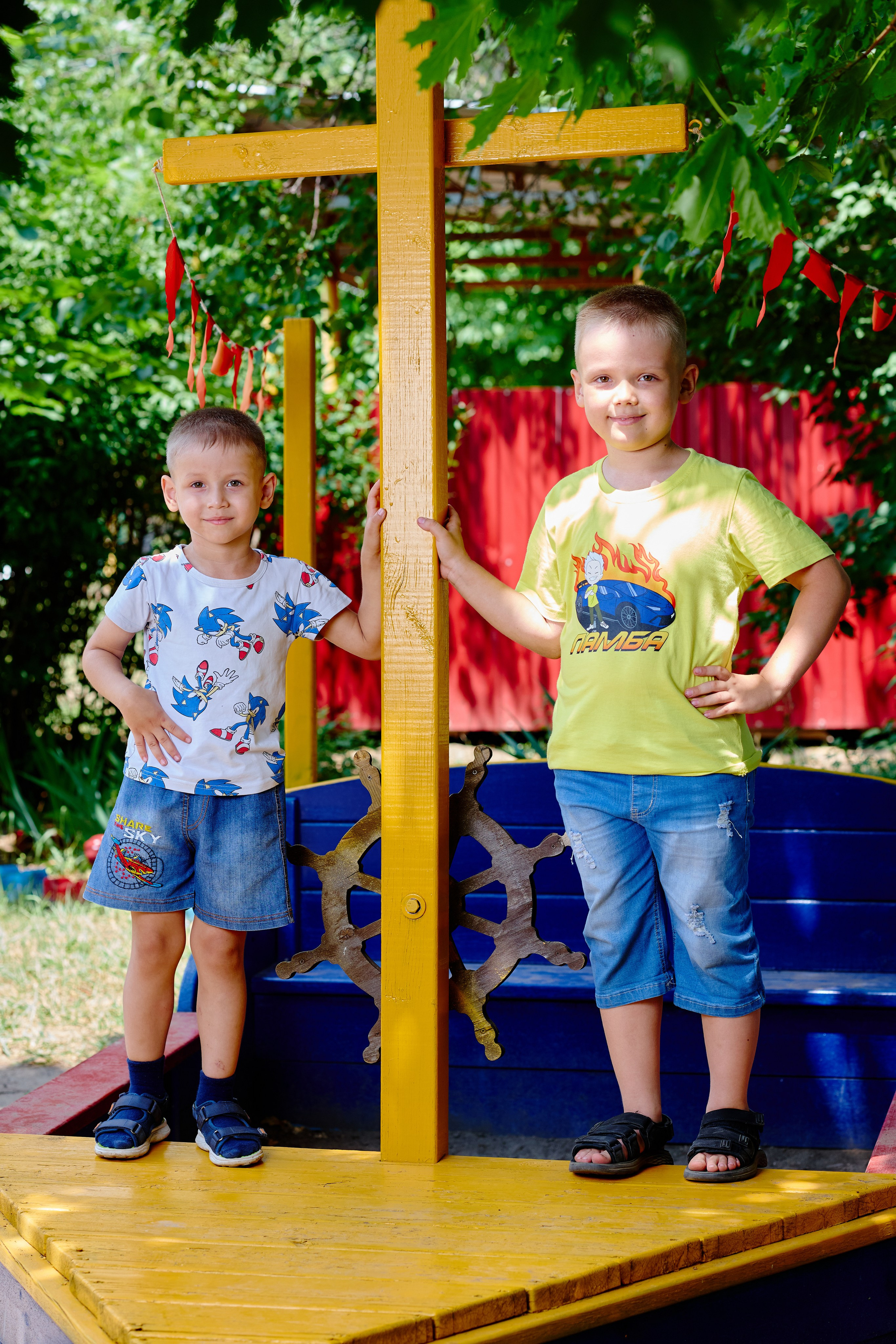 Пример летней съемки в детском саду № 92 Старшая группа Радуга. Фотограф Выпускные альбомы Таганрог Сергей Коробченко