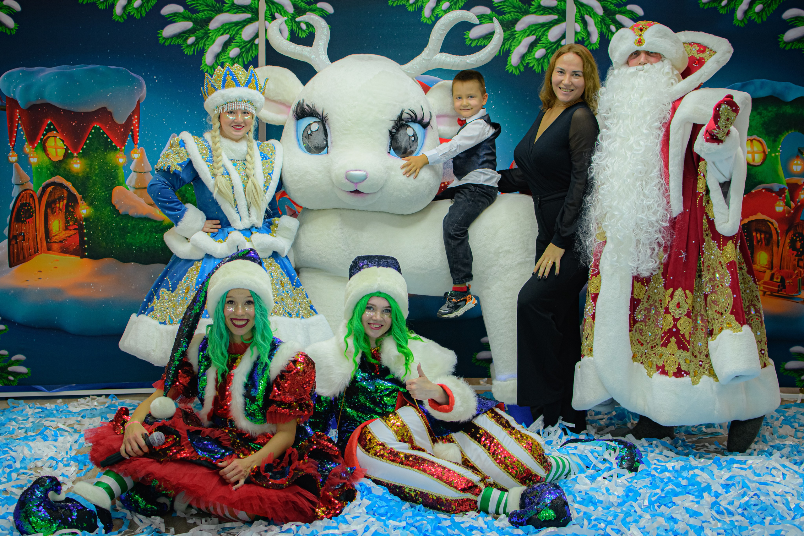 HAPPY NEW YEAR. Photokarish