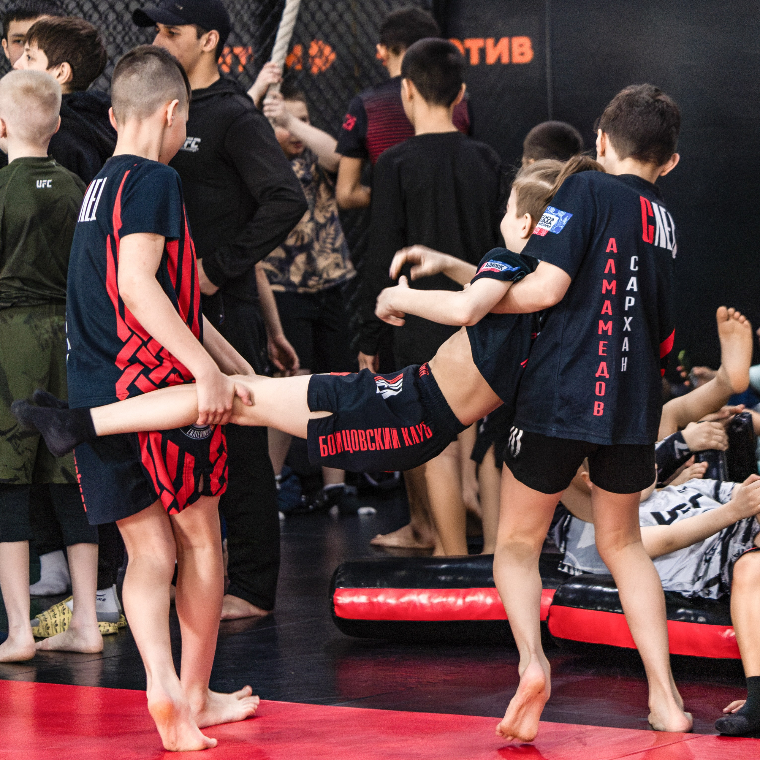 OCTAGON FIGHT IV | СК «Ратиборец». Репортажный фотограф Екатеринбург | Яркий, качественный репортаж | Концерты, клубы, репортаж, праздники, корпоративы