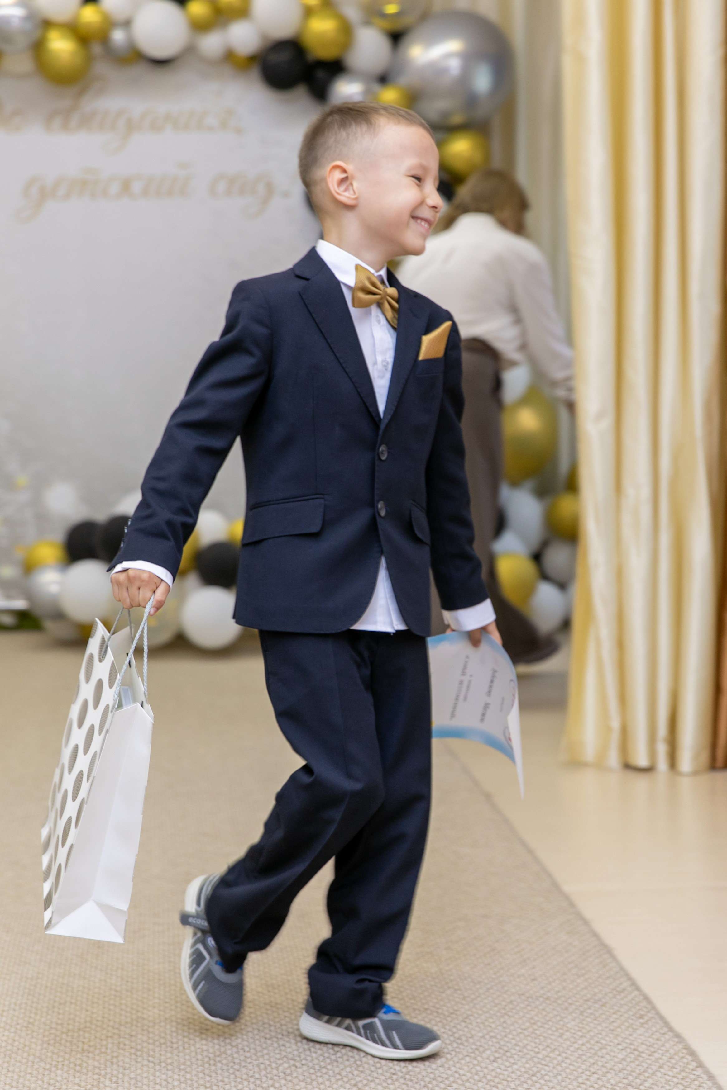 Выпускной Цветик-Семицветик 2025. Школьный и детский фотограф в Южно-Сахалинске Анастасия Лескова