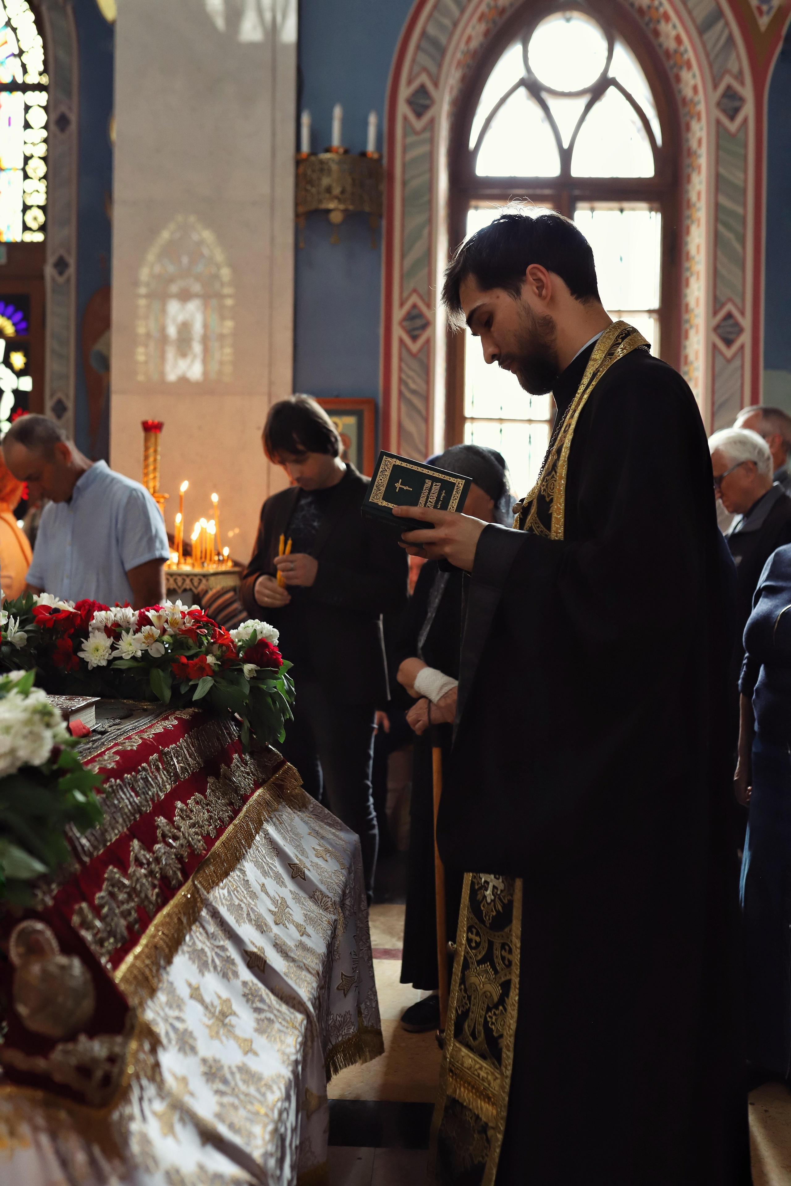 Съемка Литургии. Фотограф и видеограф в Санкт-Петербурге