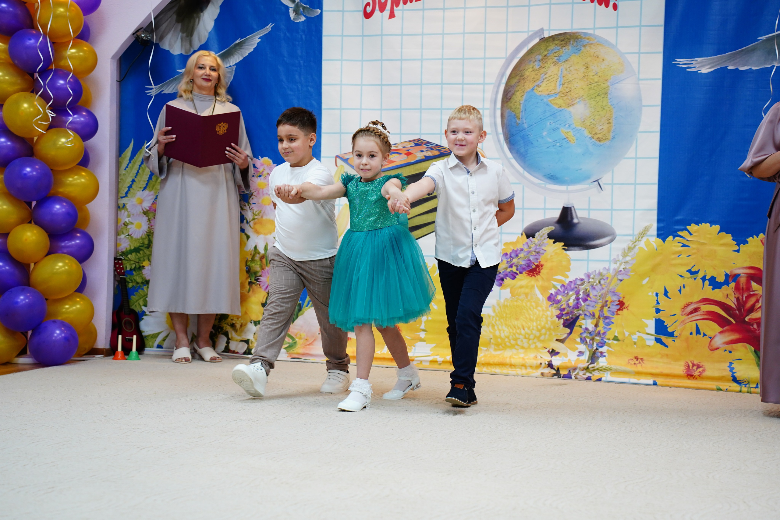 Репортажная съемка /Выпускной//. MEMENTO.Выпускные альбомы, школьные, юбилейные и другие книги. Ростов-на-Дону